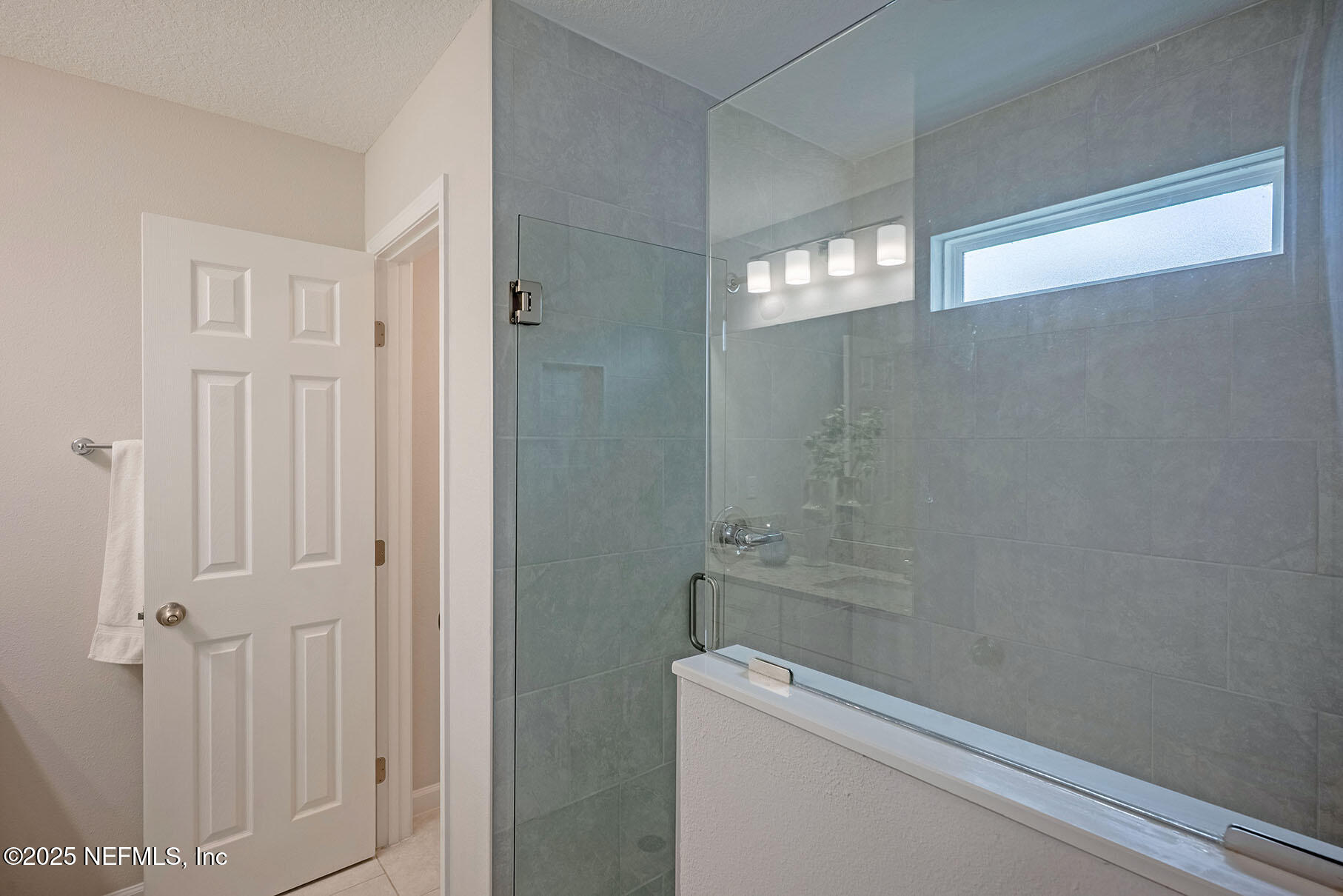 1295 JEWELSTONE Lane