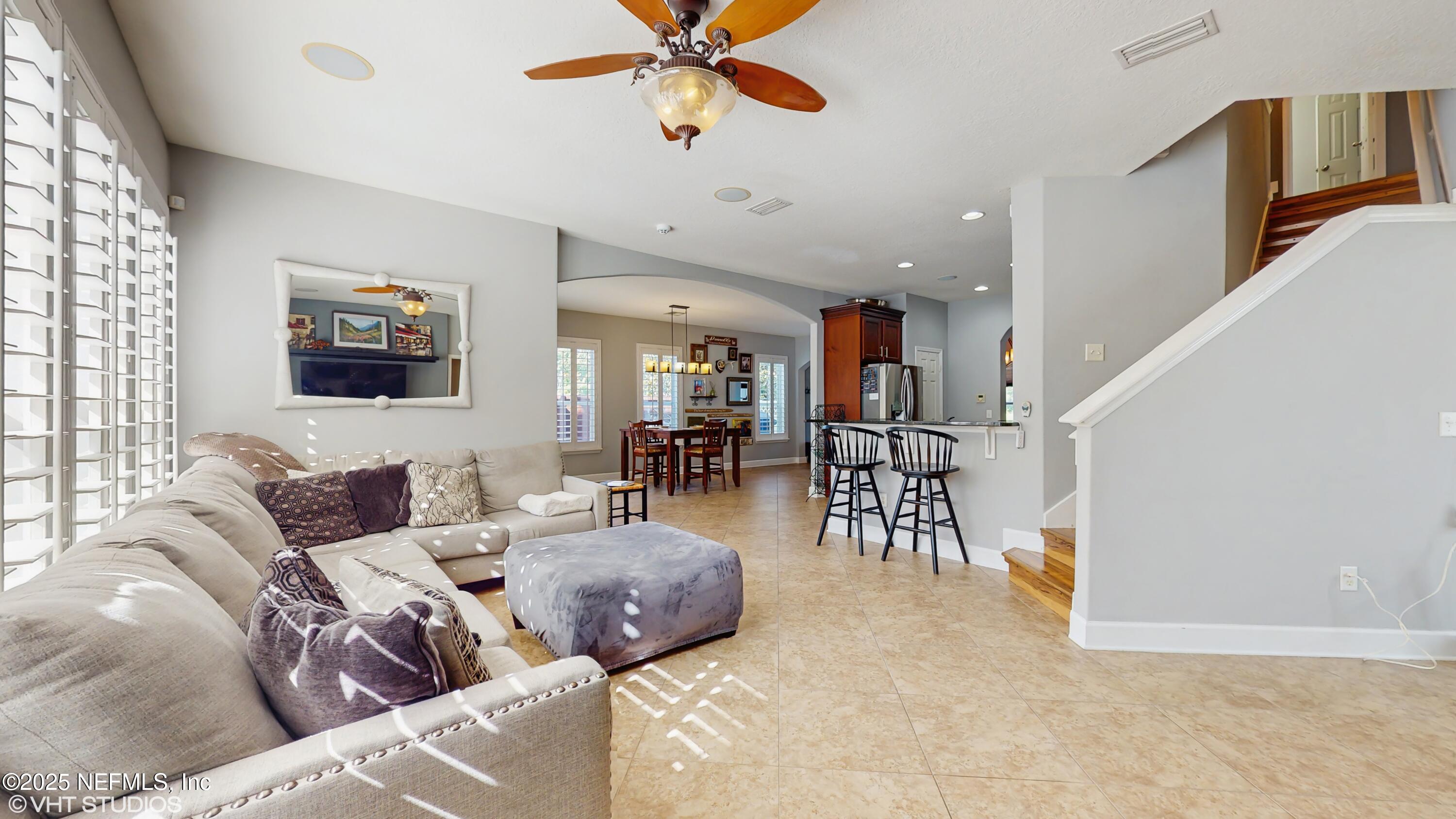 200 HUNTSTON Way