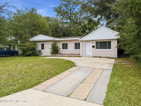 Photo of 5207 JANICE Circle S, Jacksonville, FL 32210 (MLS # 2156615)