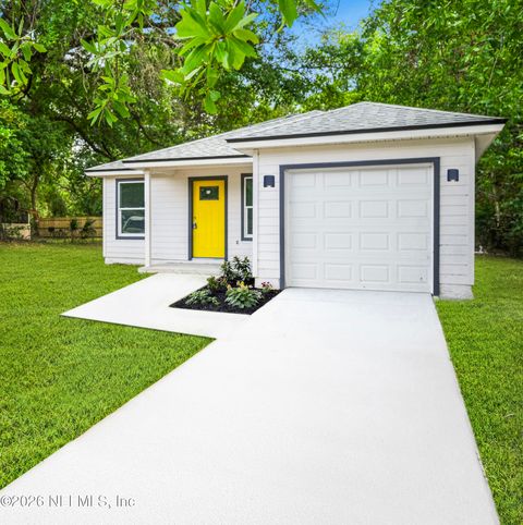 Photo of 2432 W EDGEWOOD Avenue, Jacksonville, FL 32209 (MLS # 2142834)