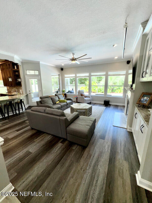 1703 HUNTERS RIDGE Road