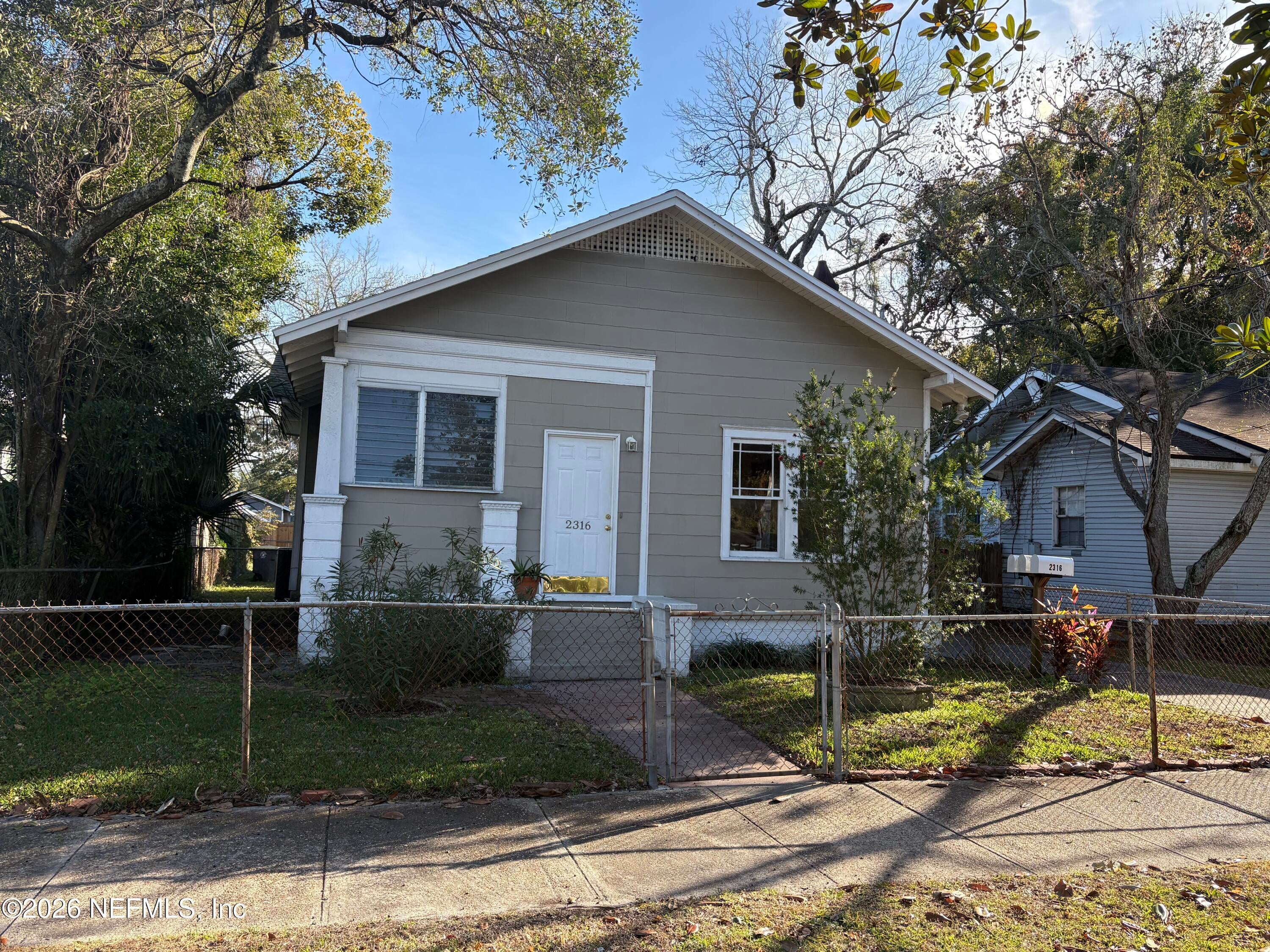 2316 GILMORE Street