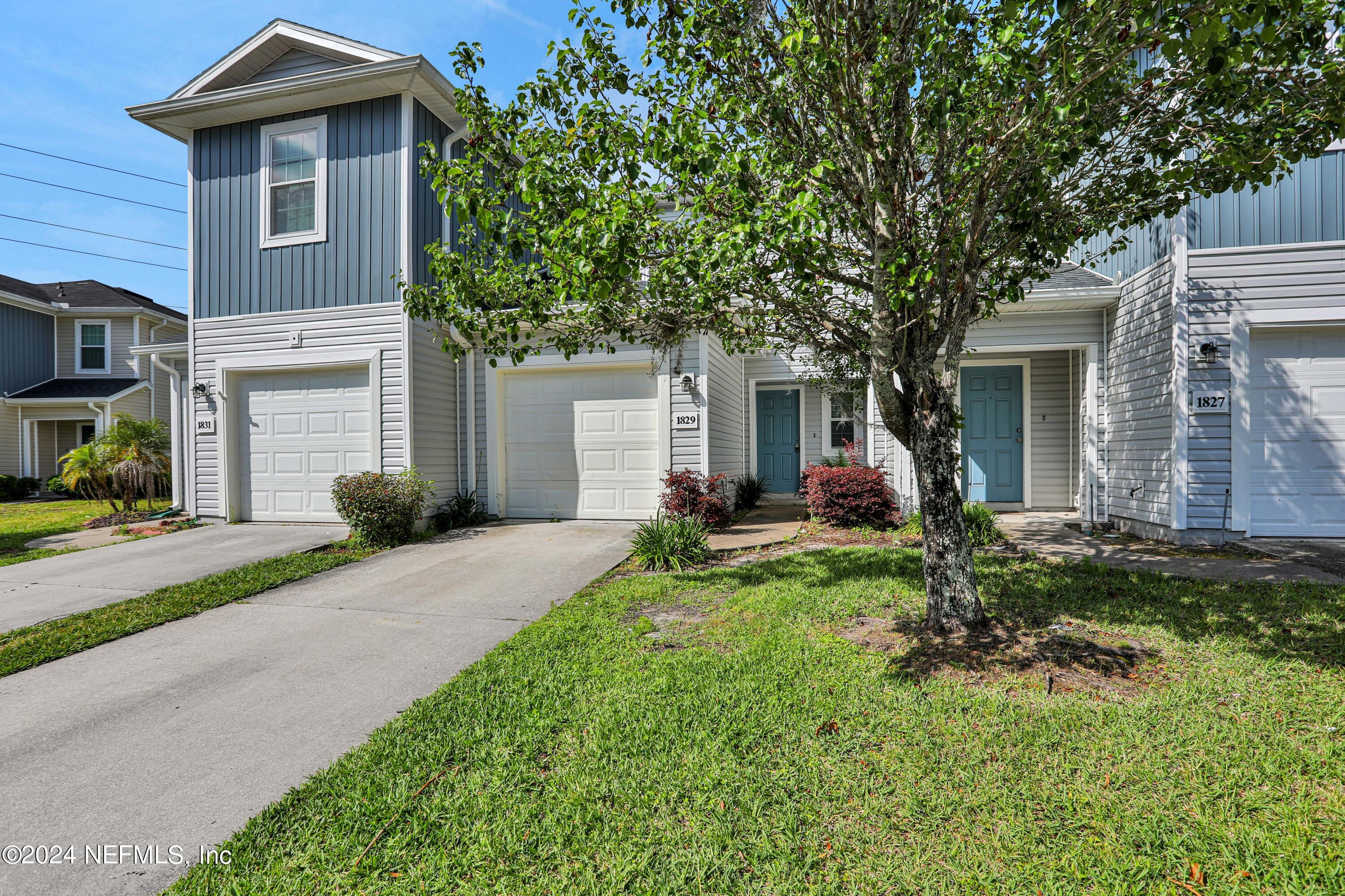 Jacksonville, FL home for sale located at 1829 Biscayne Bay Circle, Jacksonville, FL 32218