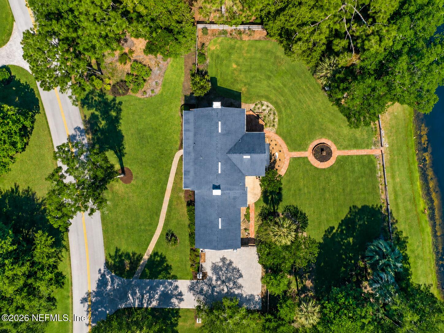 8239 HOLLYRIDGE Road