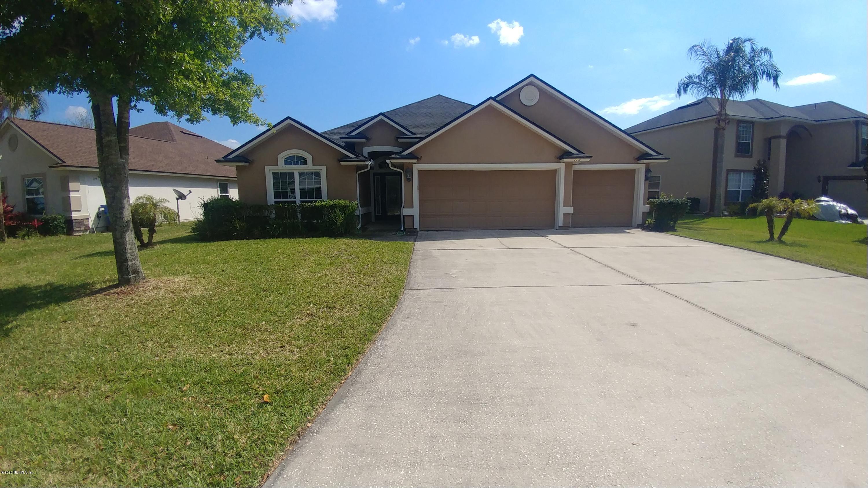 St Johns, FL home for sale located at 229 MAHOGANY BAY Drive, St Johns, FL 32259