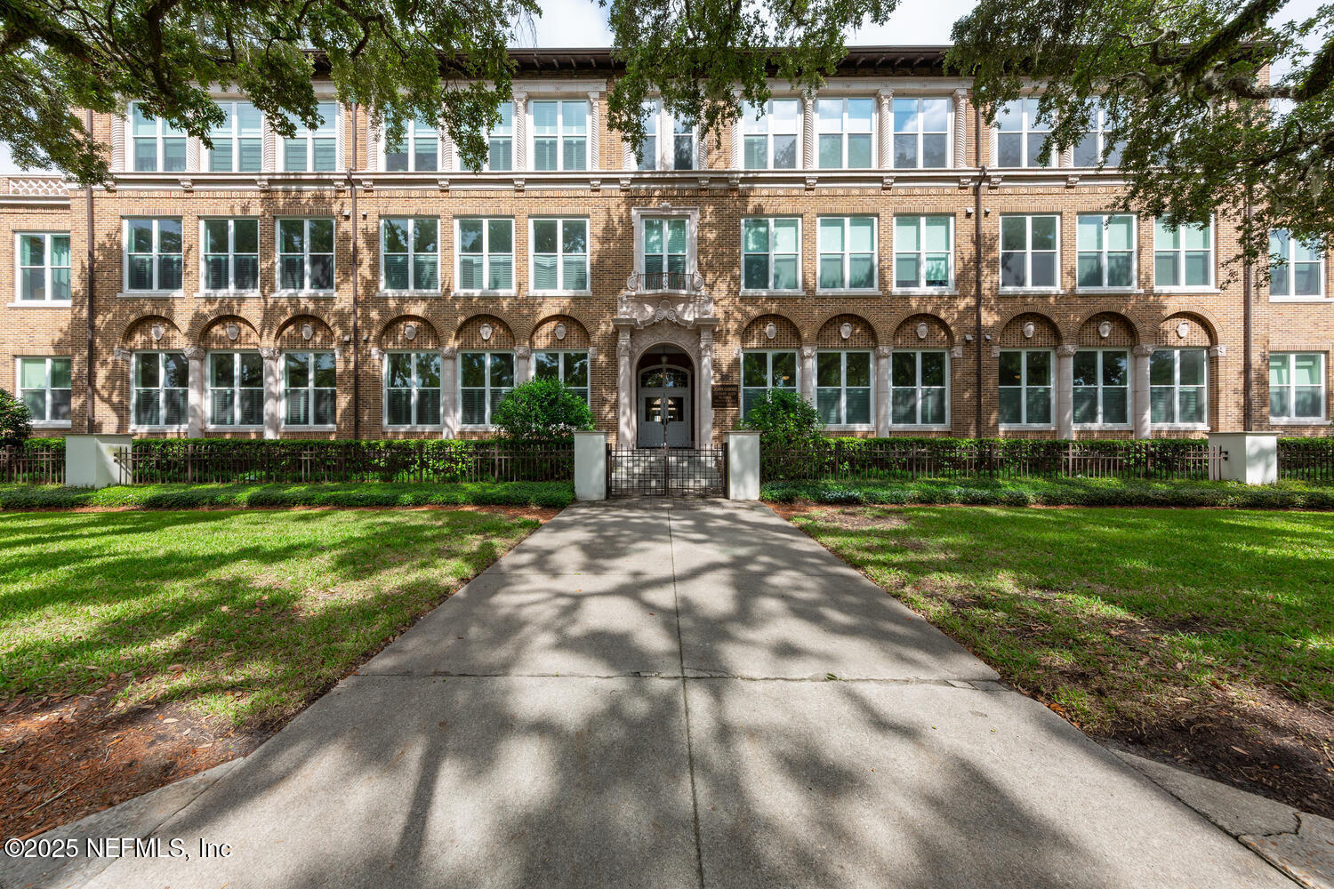 2525 COLLEGE Street 1311