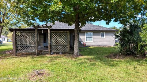 A home in Macclenny