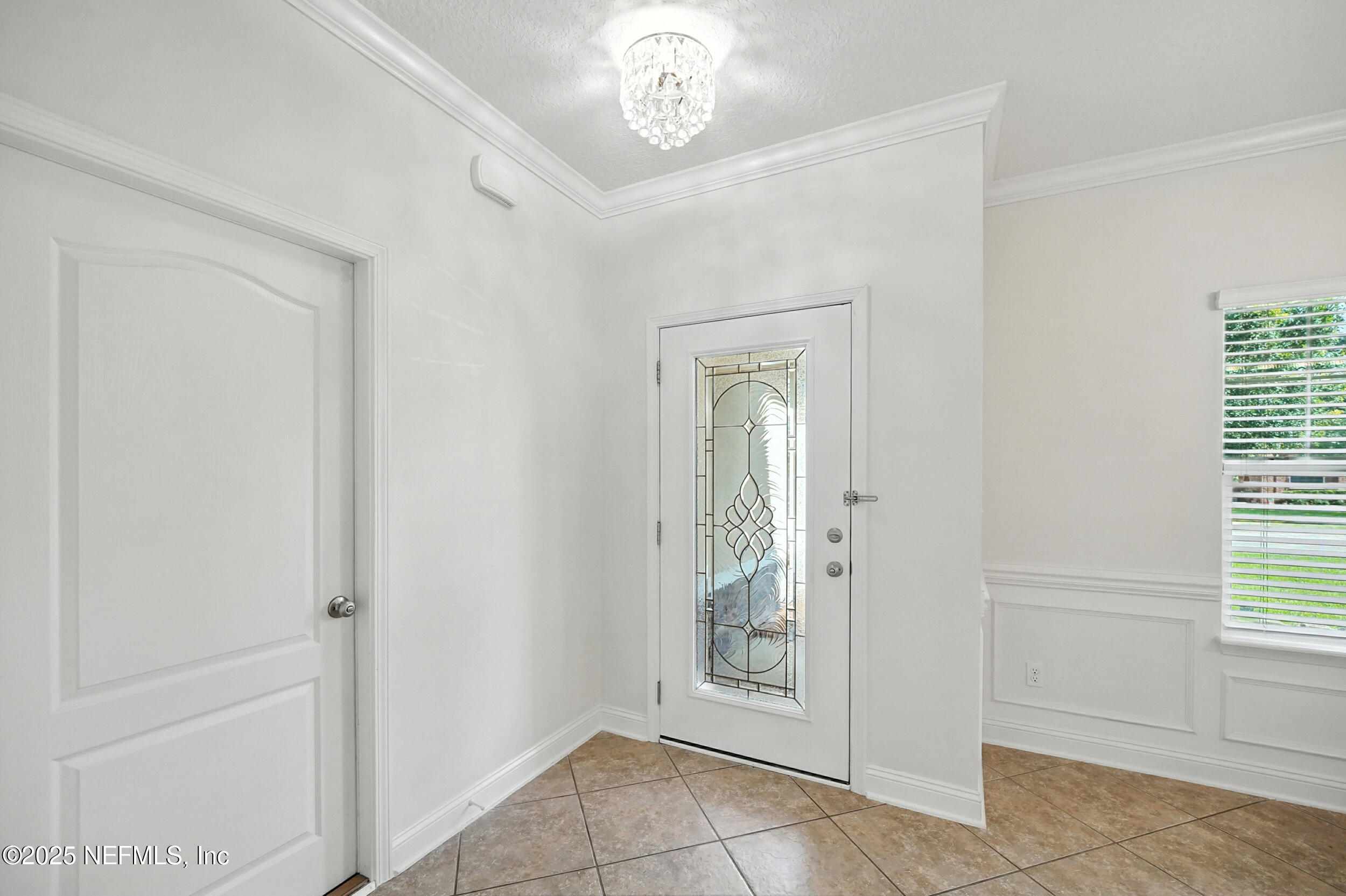 2556 CODY Drive