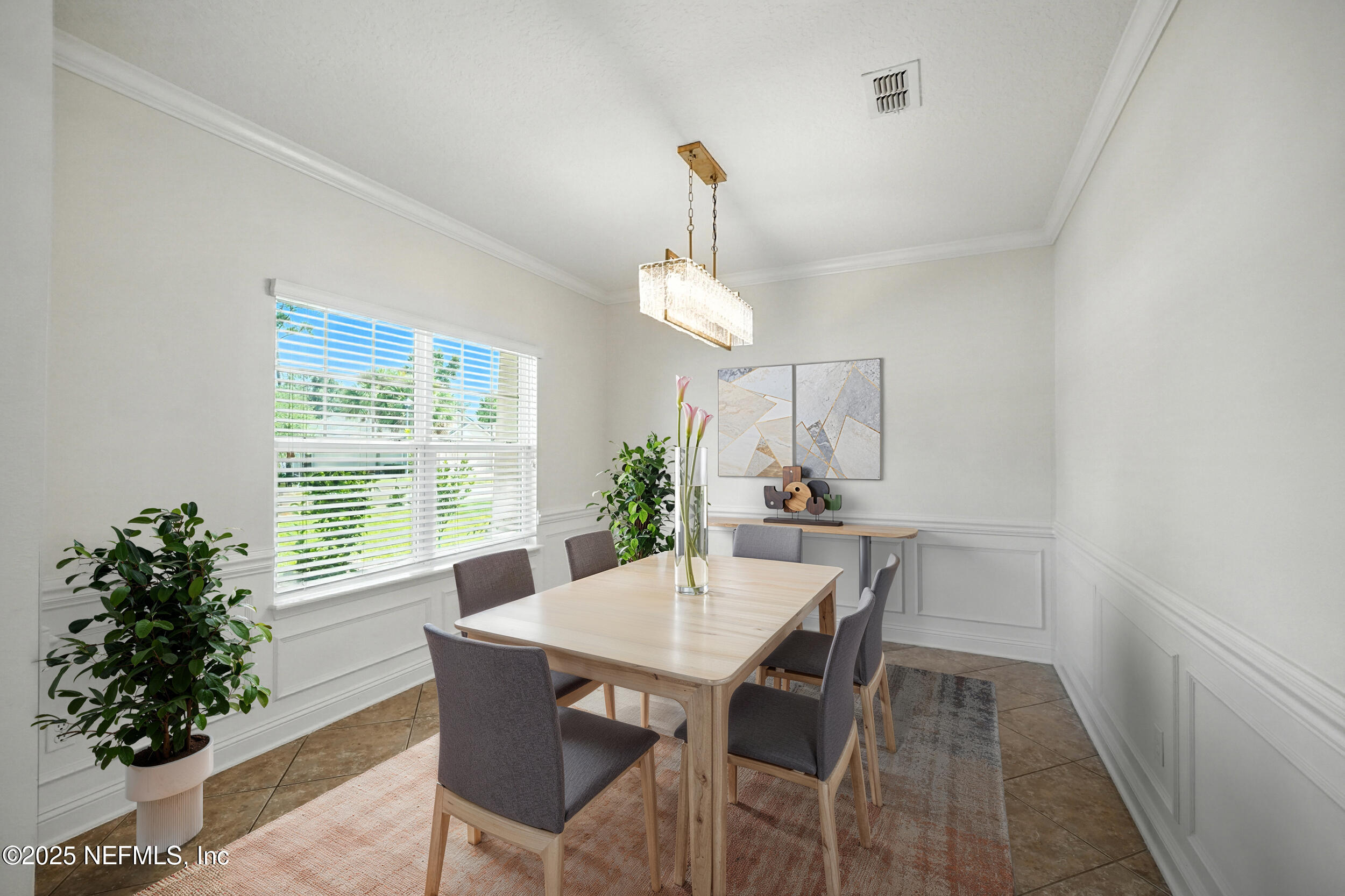 2556 CODY Drive