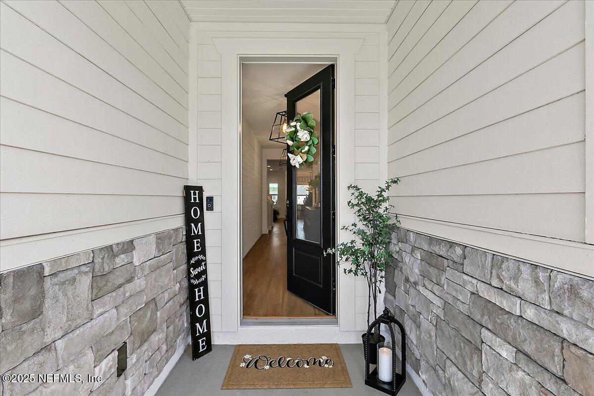 804 SILVER PINE Drive