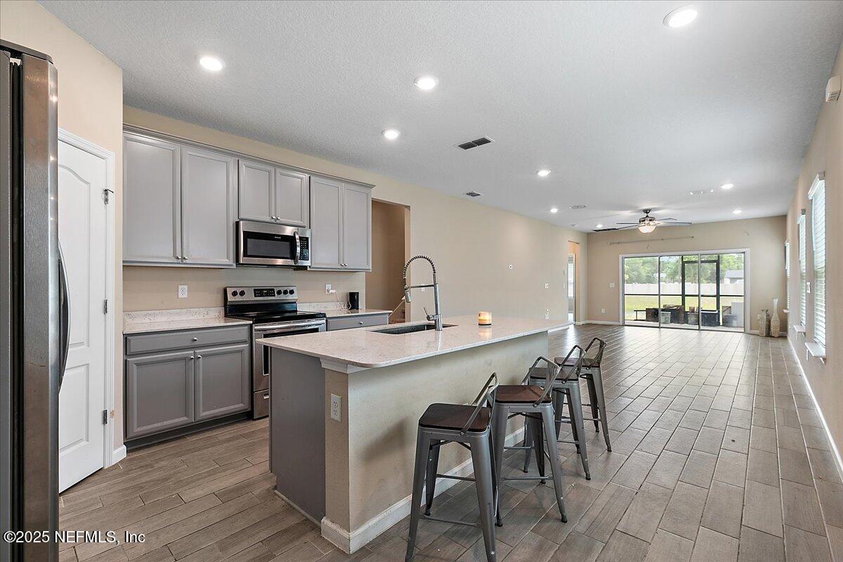 2176 MAJOR OAK Street