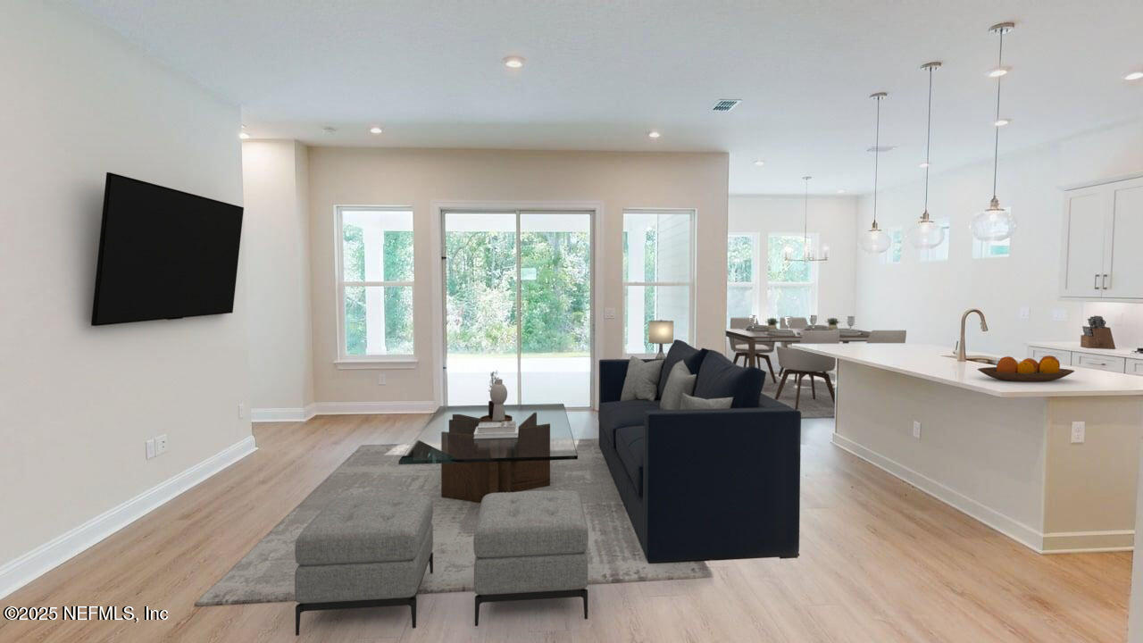 345 PALOMAR Drive
