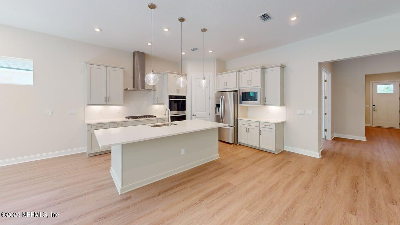 345 PALOMAR Drive