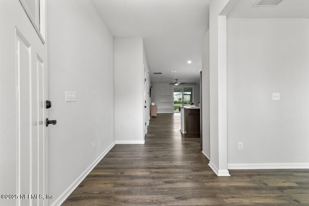 7019 EMSLEY Circle