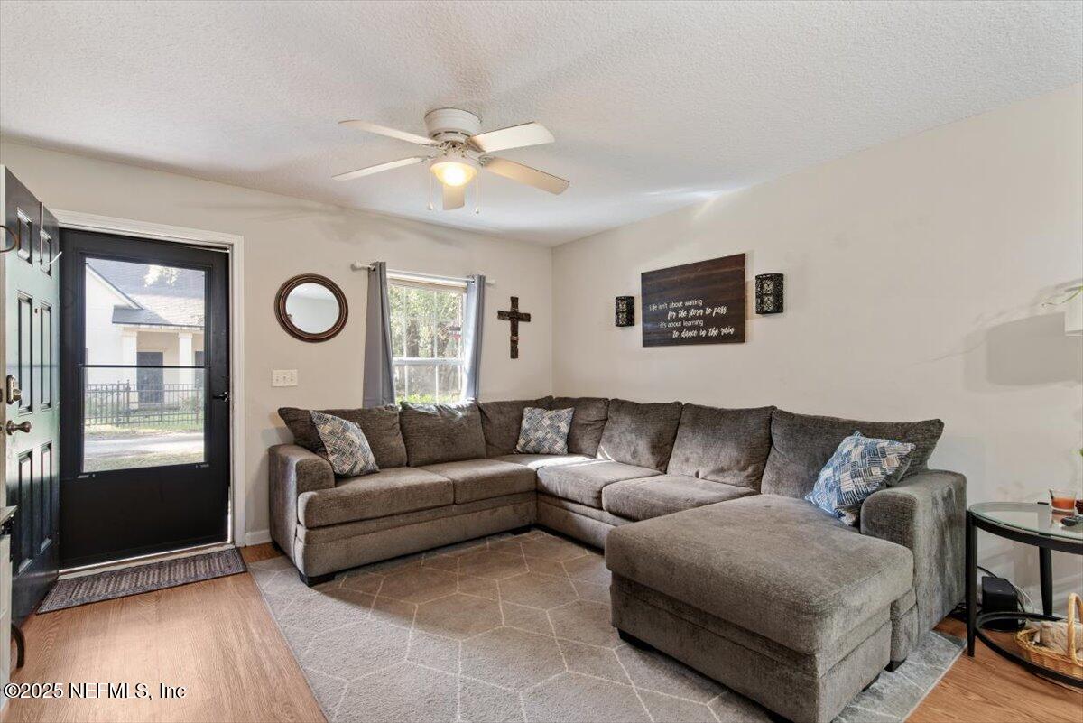 2163 THOMAS Court