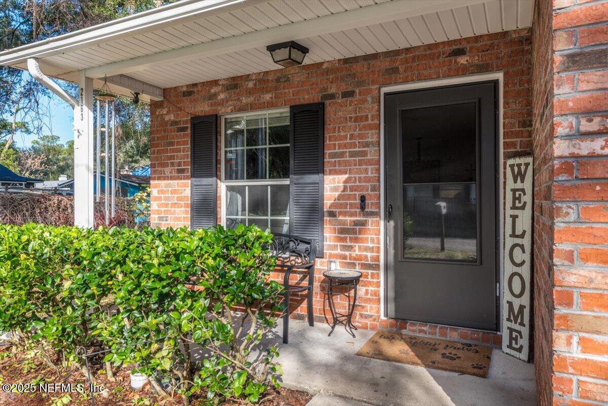 2163 THOMAS Court