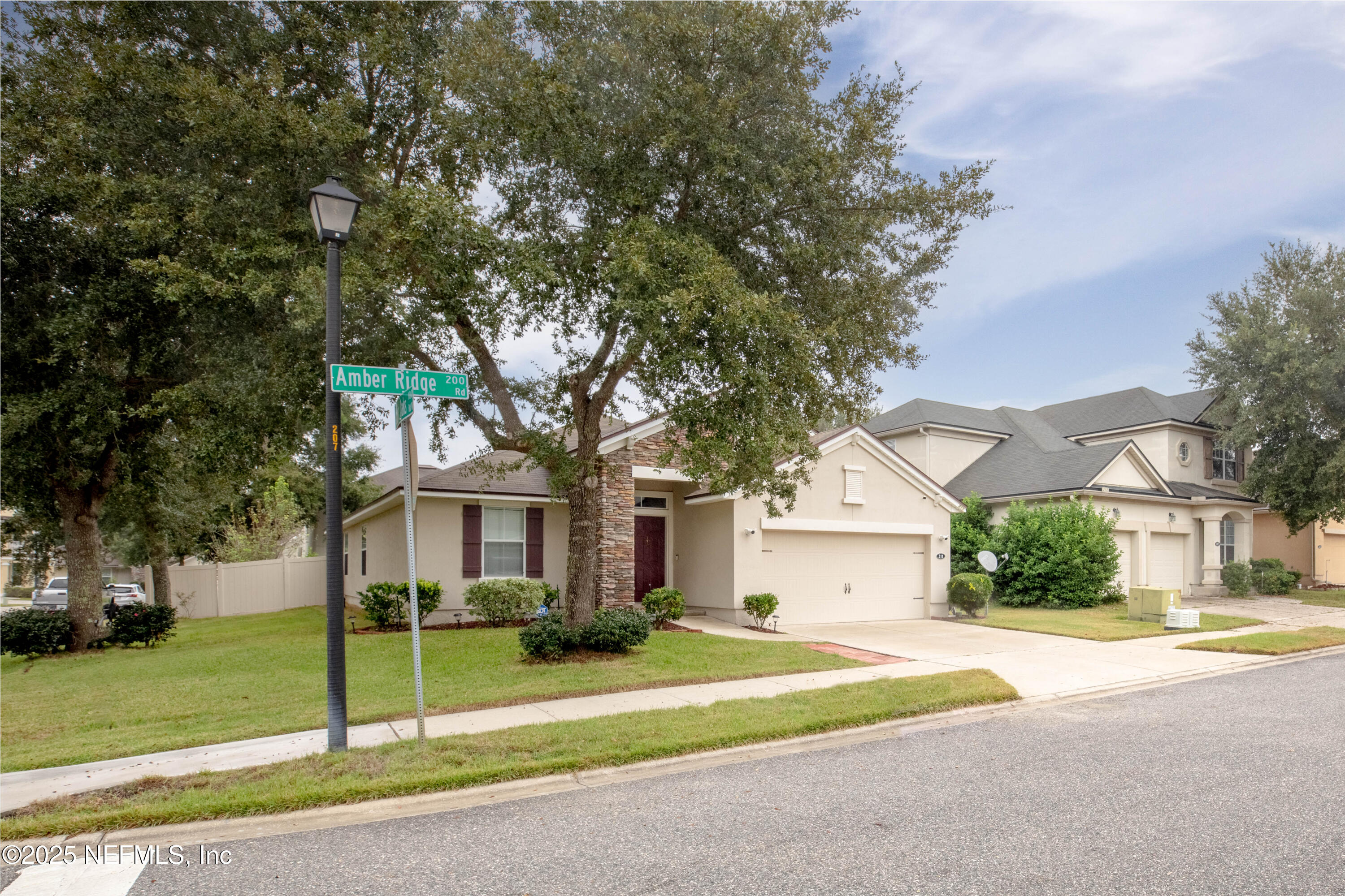 211 AMBER RIDGE Road