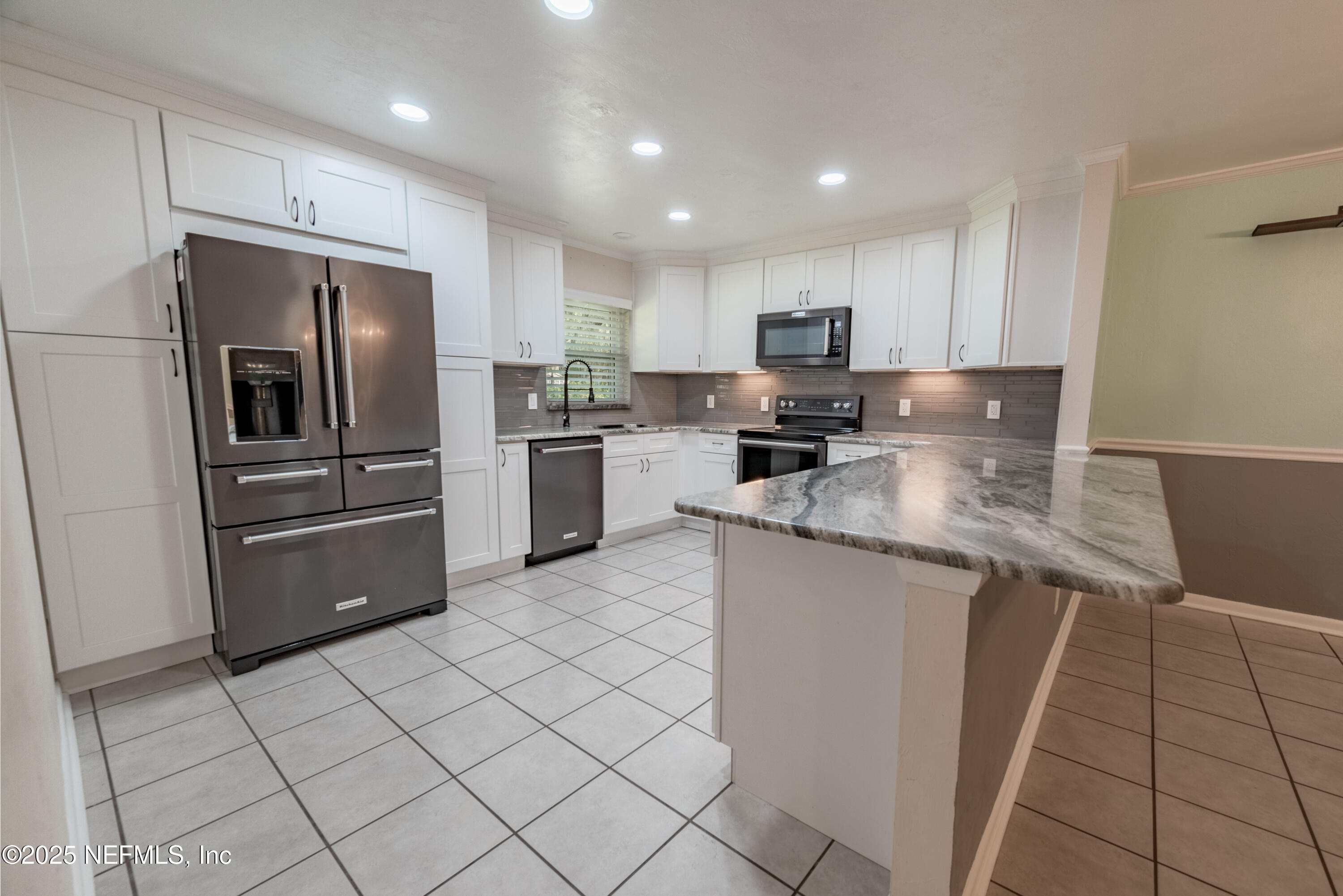 308 SE 2ND Avenue