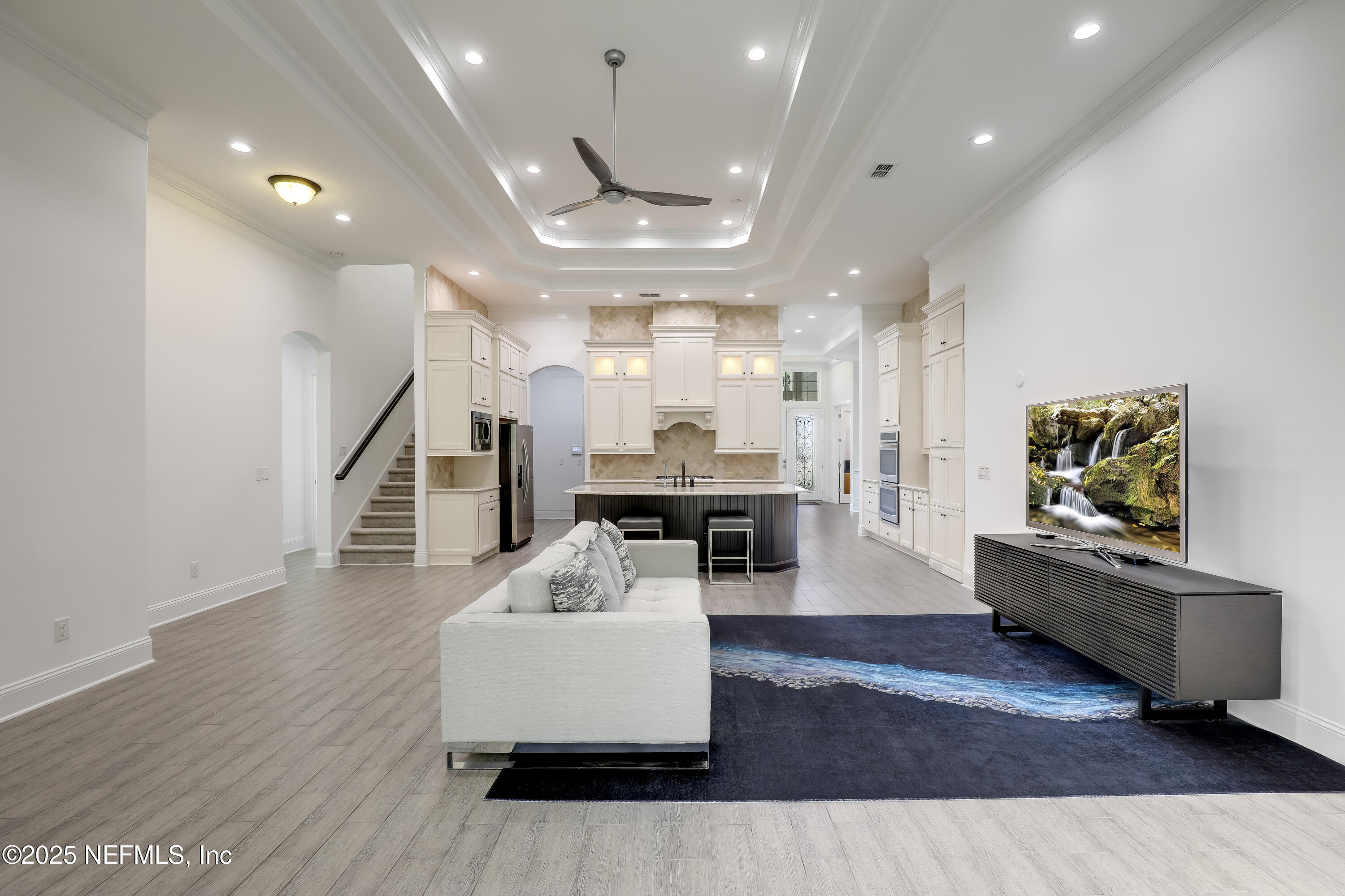 45 KING PALM Court