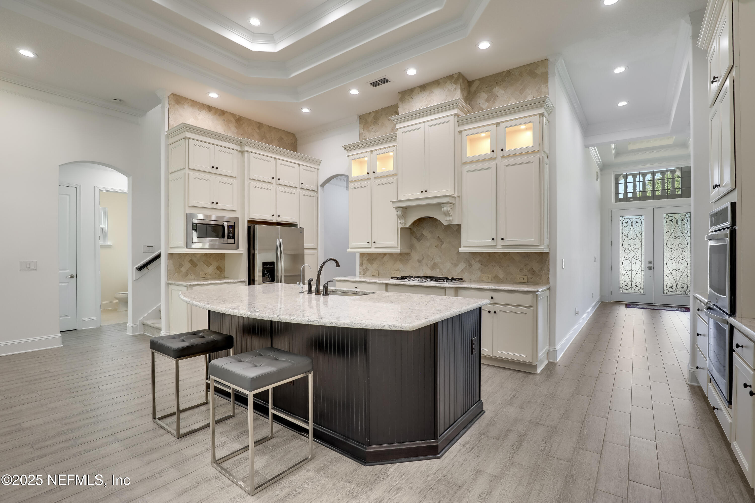 45 KING PALM Court