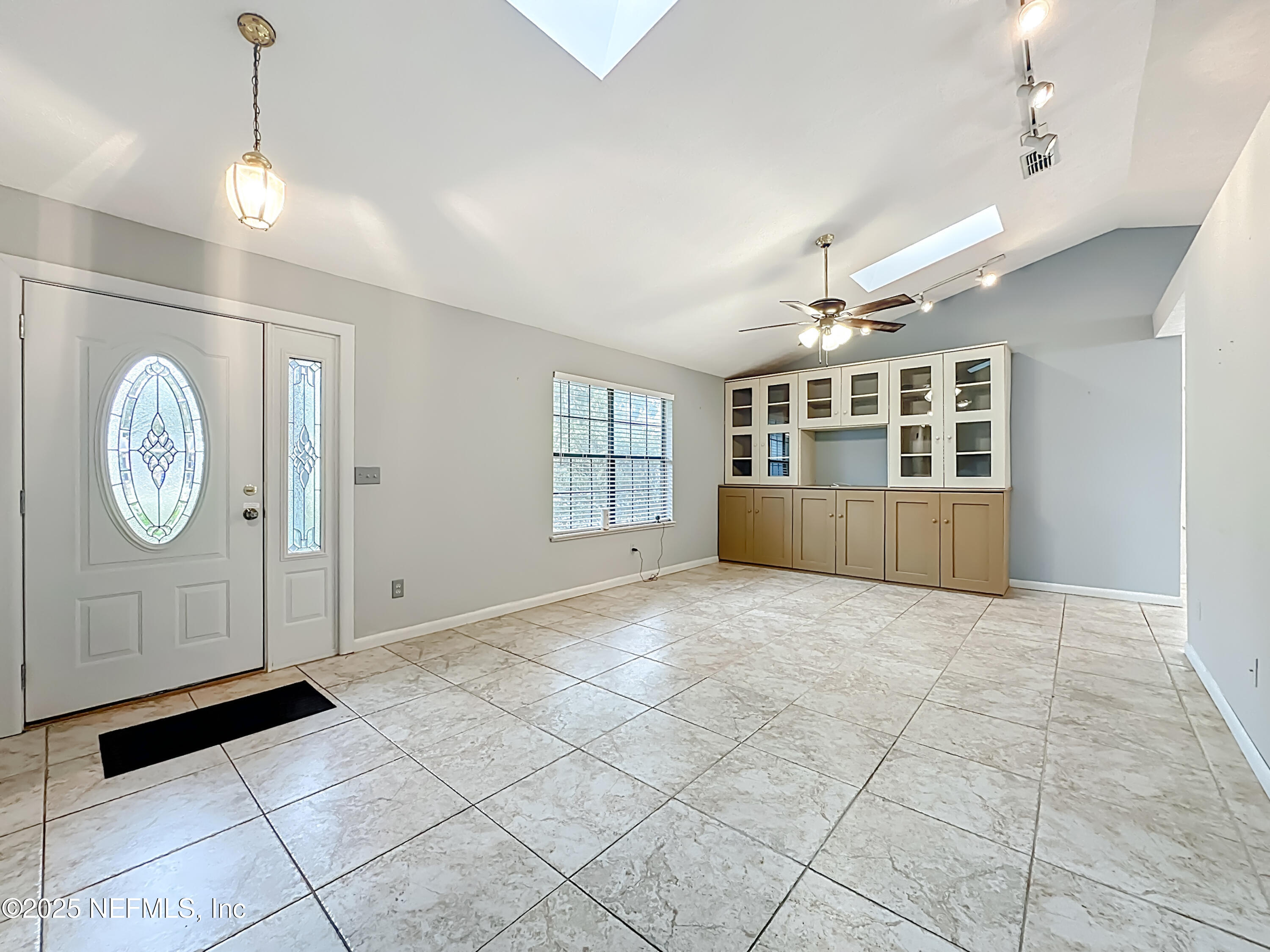 1133 PLAINFIELD Avenue