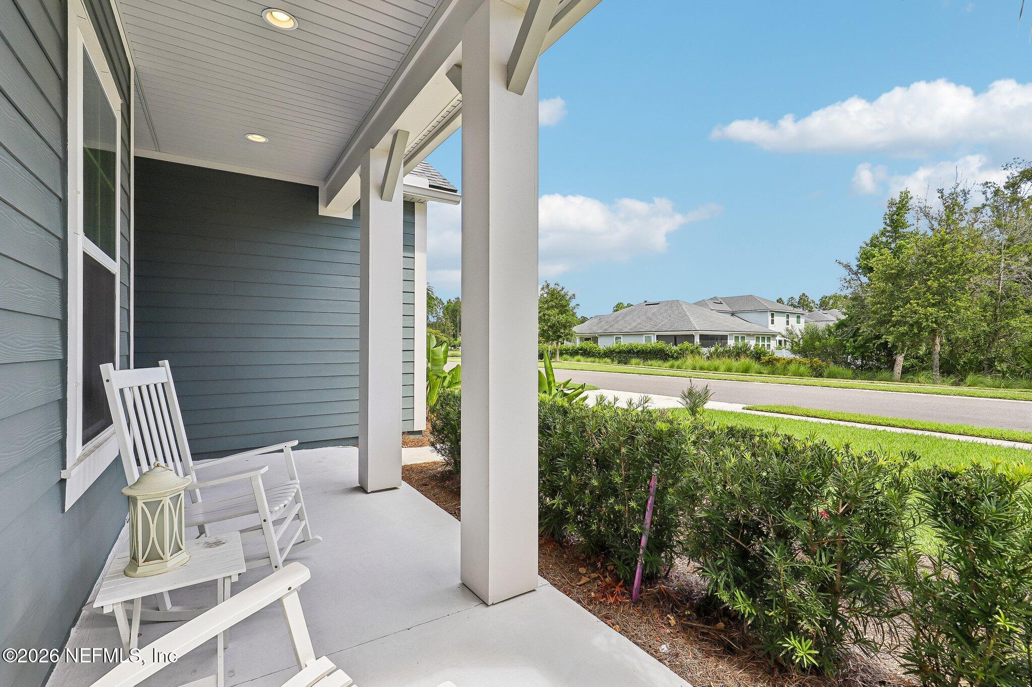 152 CLOVERBROOK Road