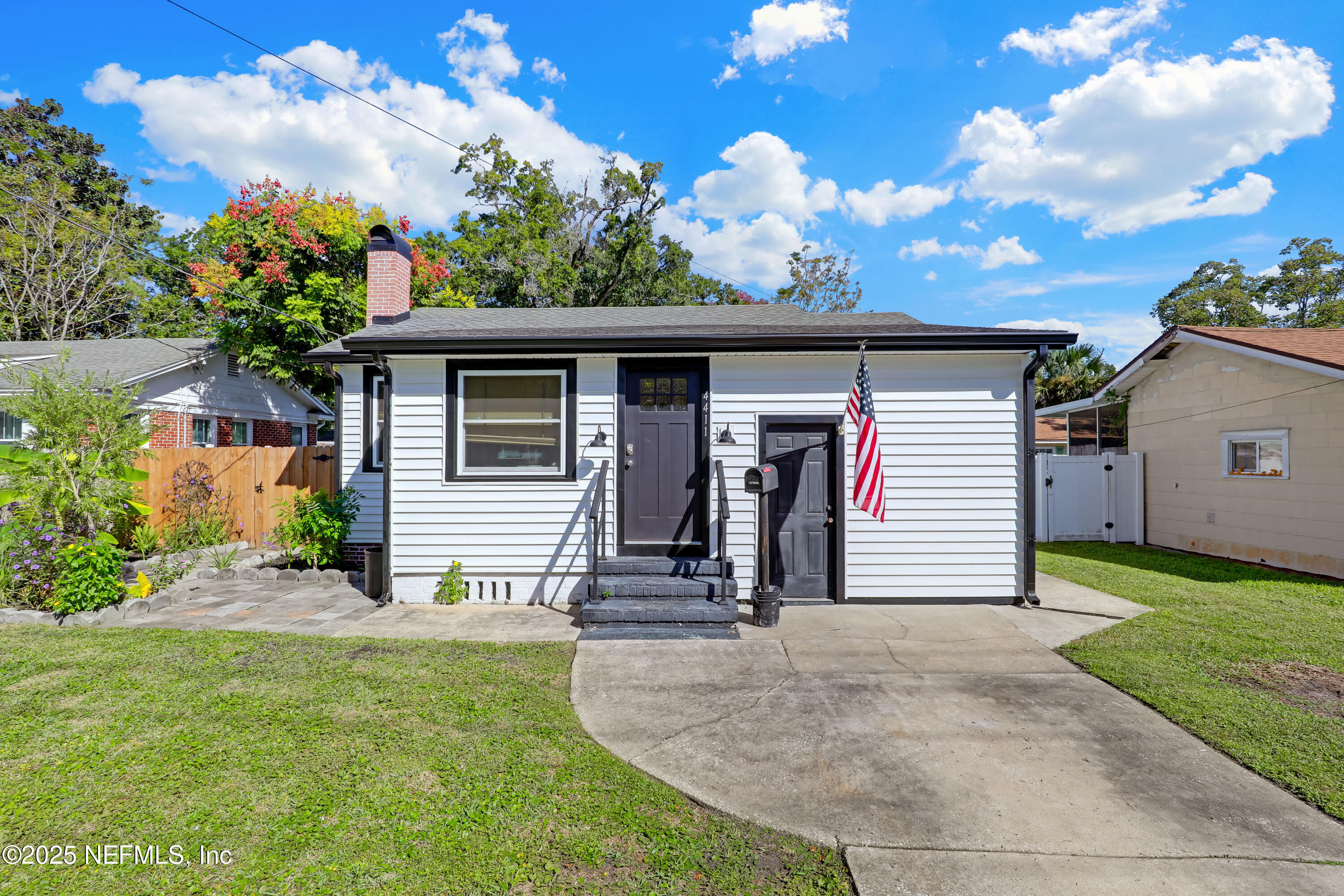 4411 LEXINGTON Avenue