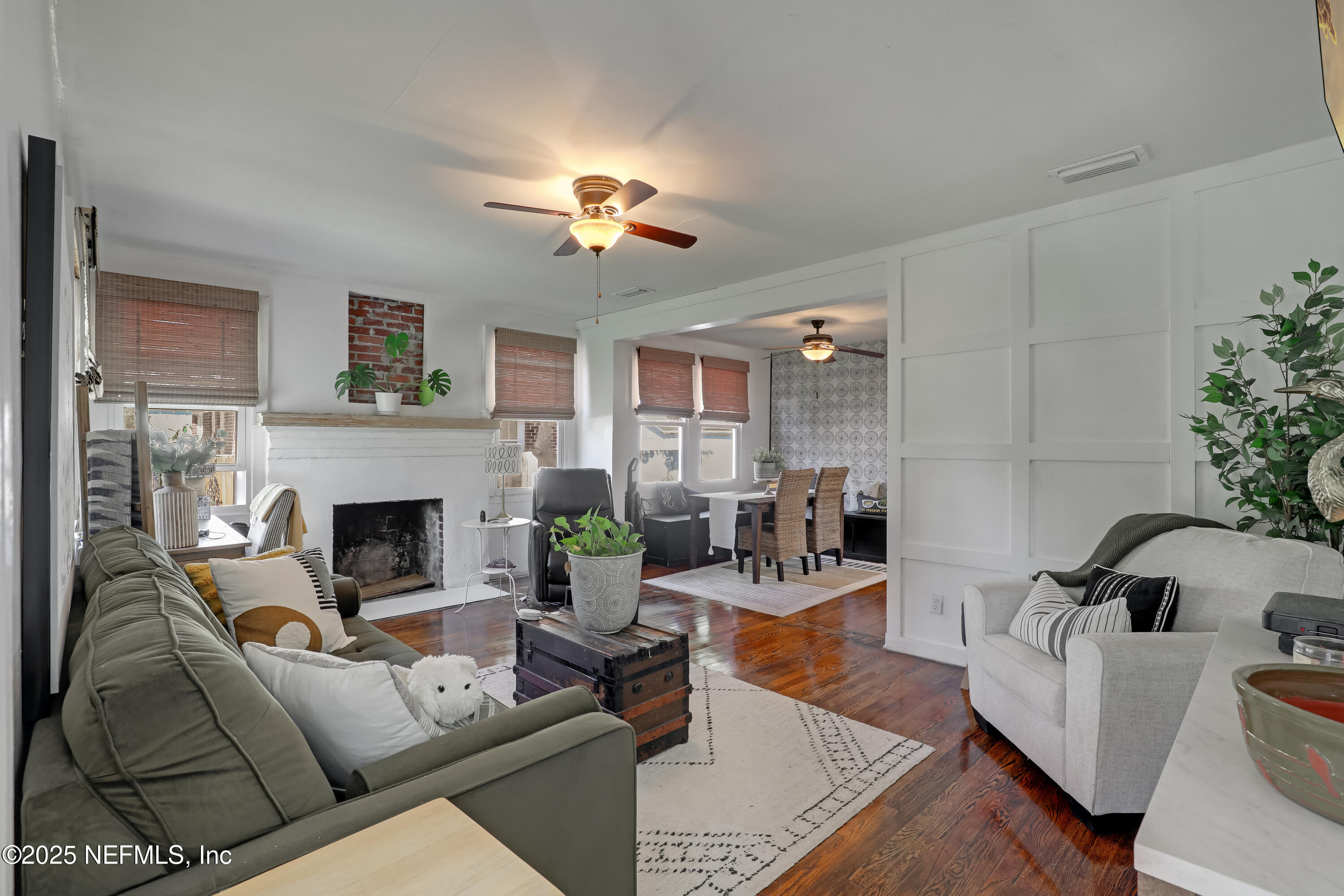 4411 LEXINGTON Avenue