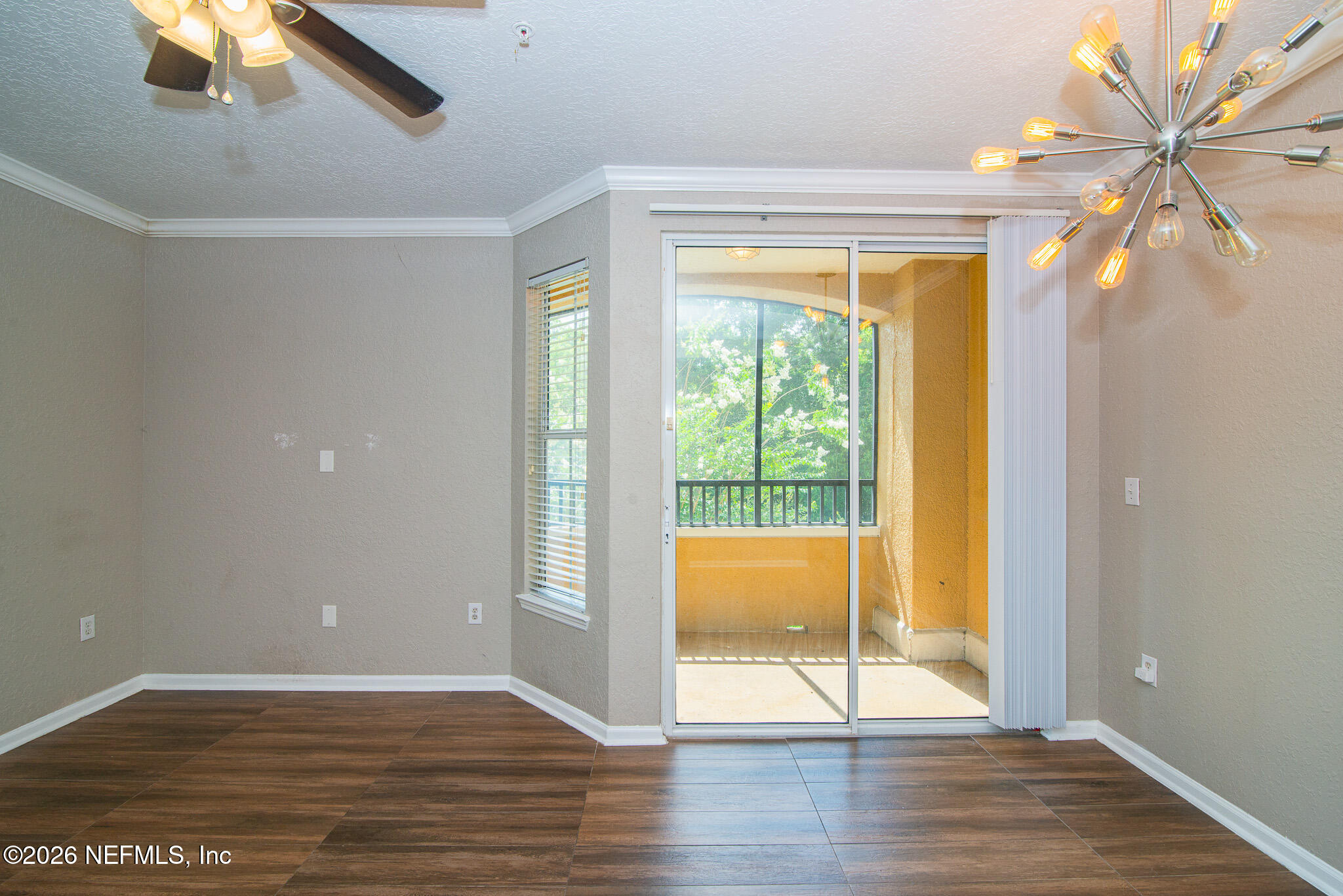 8539 GATE Parkway 424