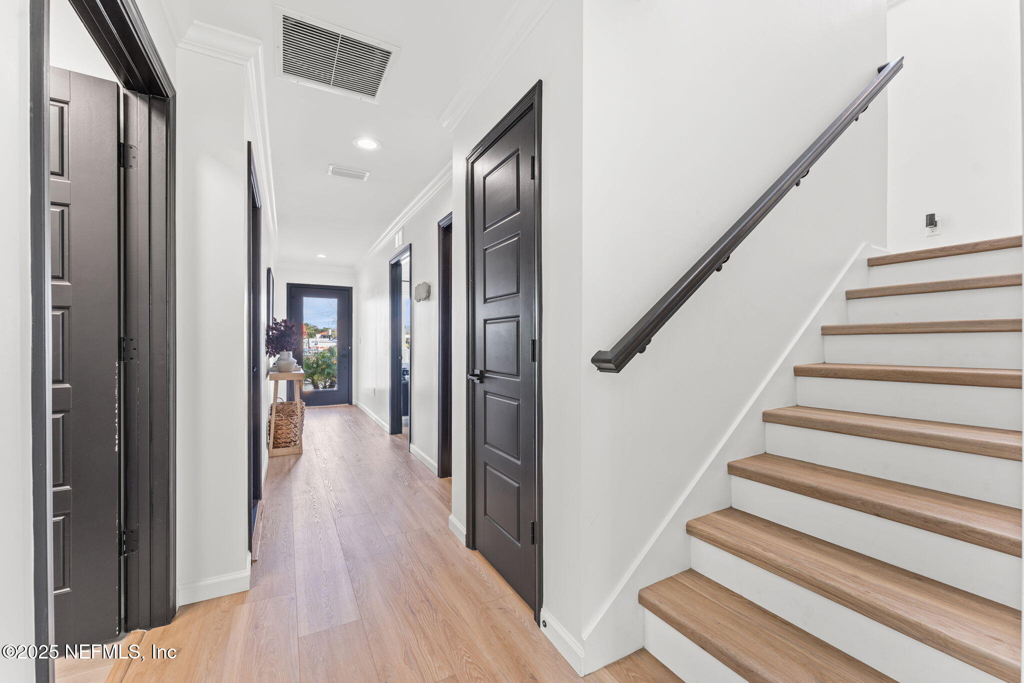 307 ARRICOLA Avenue UNIT A UNIT B