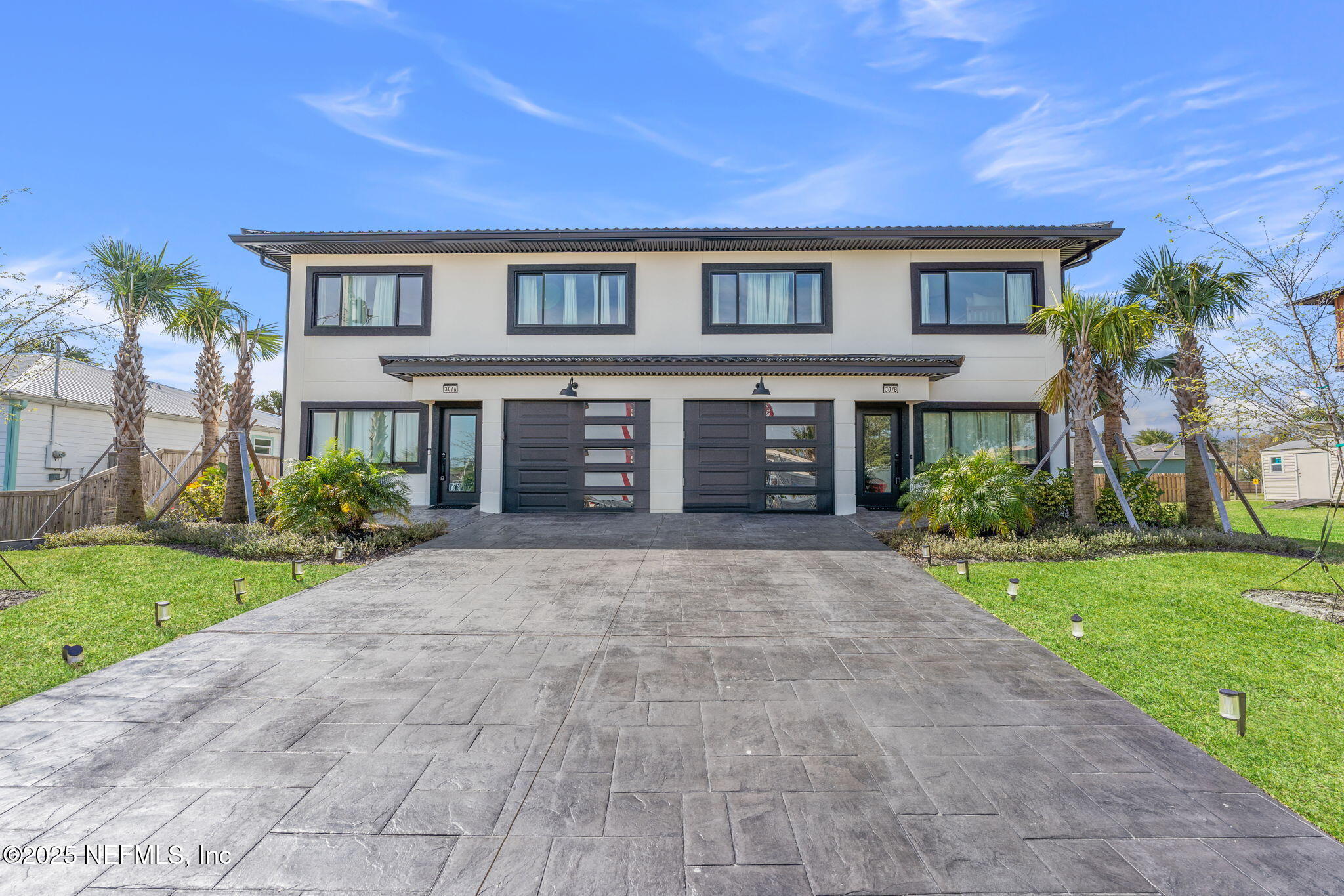 307 ARRICOLA Avenue UNIT A UNIT B