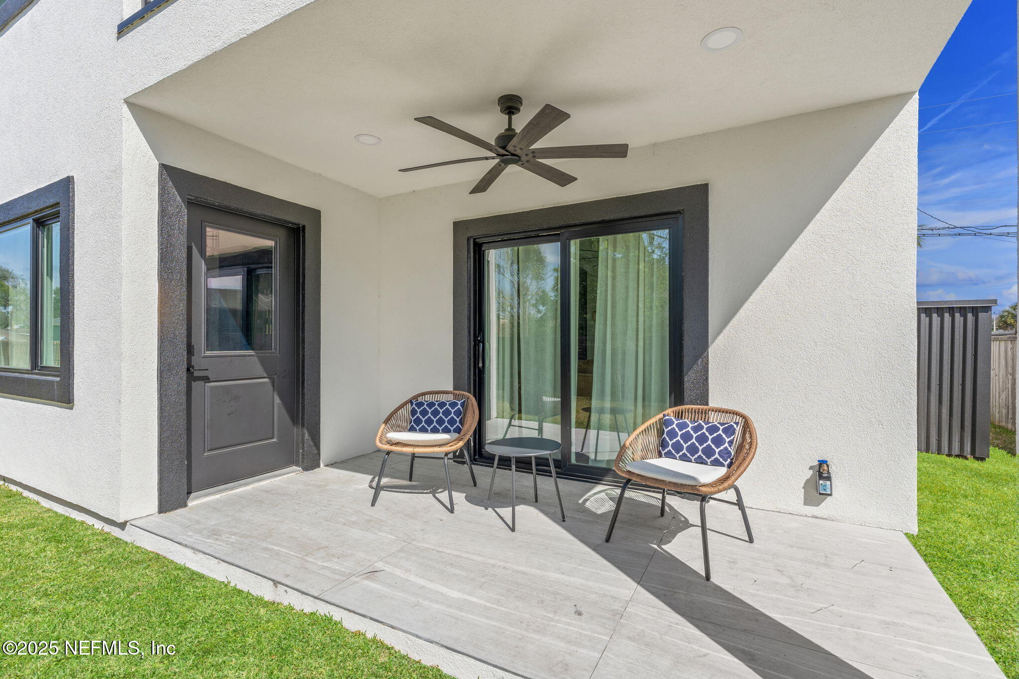 307 ARRICOLA Avenue UNIT A UNIT B
