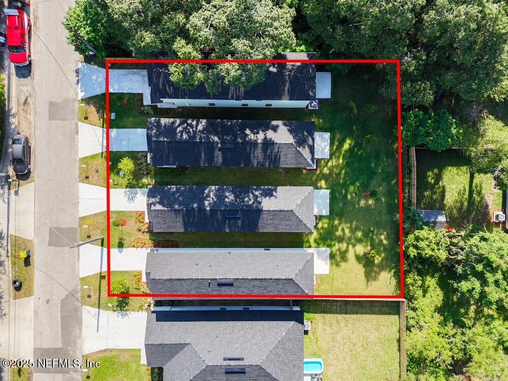 8910-8922 FREE Avenue