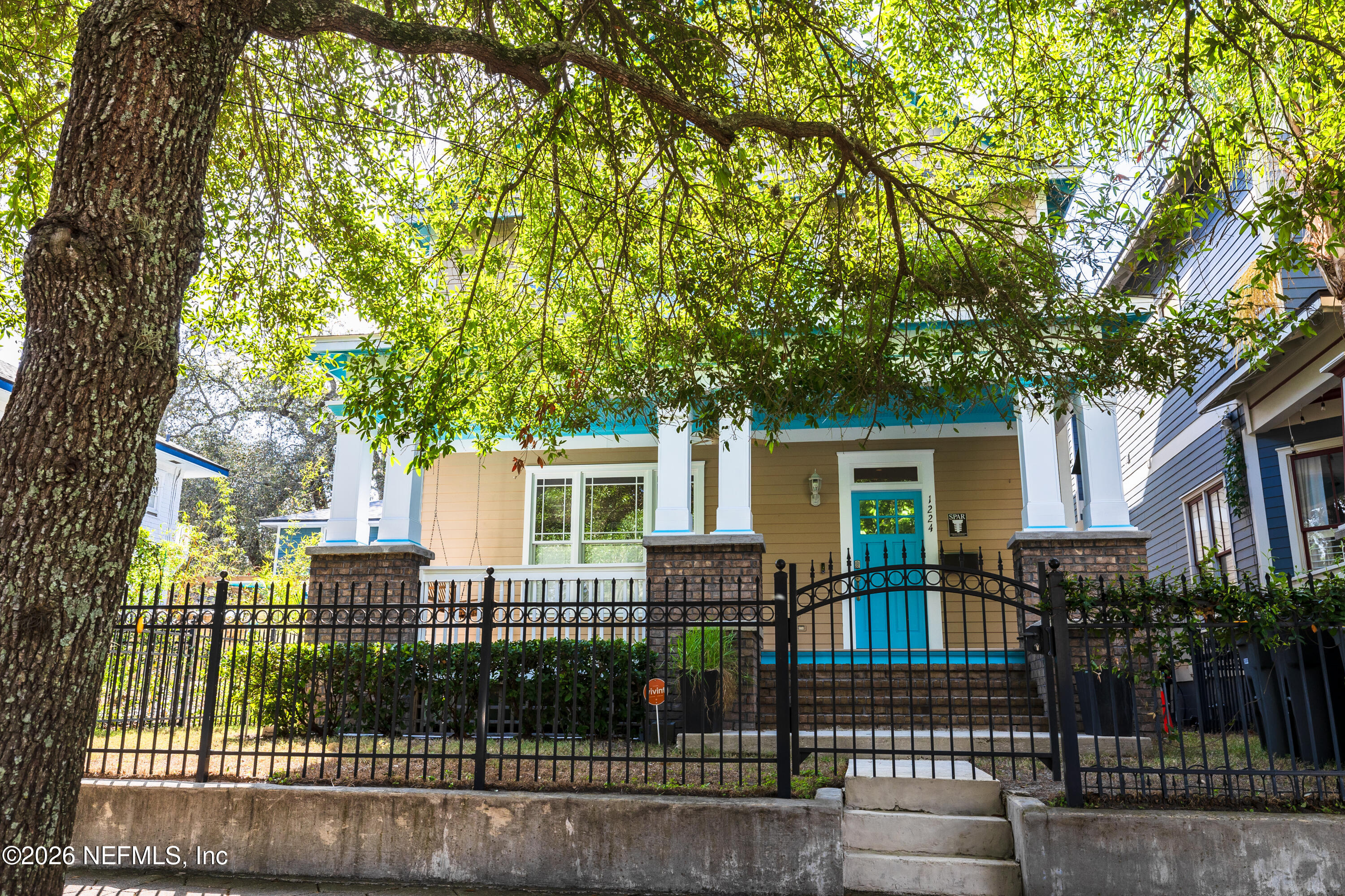 1224 N MARKET Street