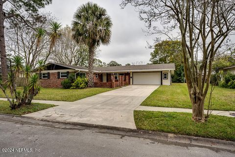 Single Family Residence in Jacksonville FL 4713 GLORIANNE Circle.jpg