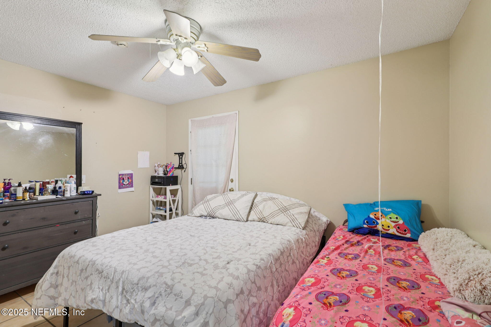810 MEADOWBROOK Drive