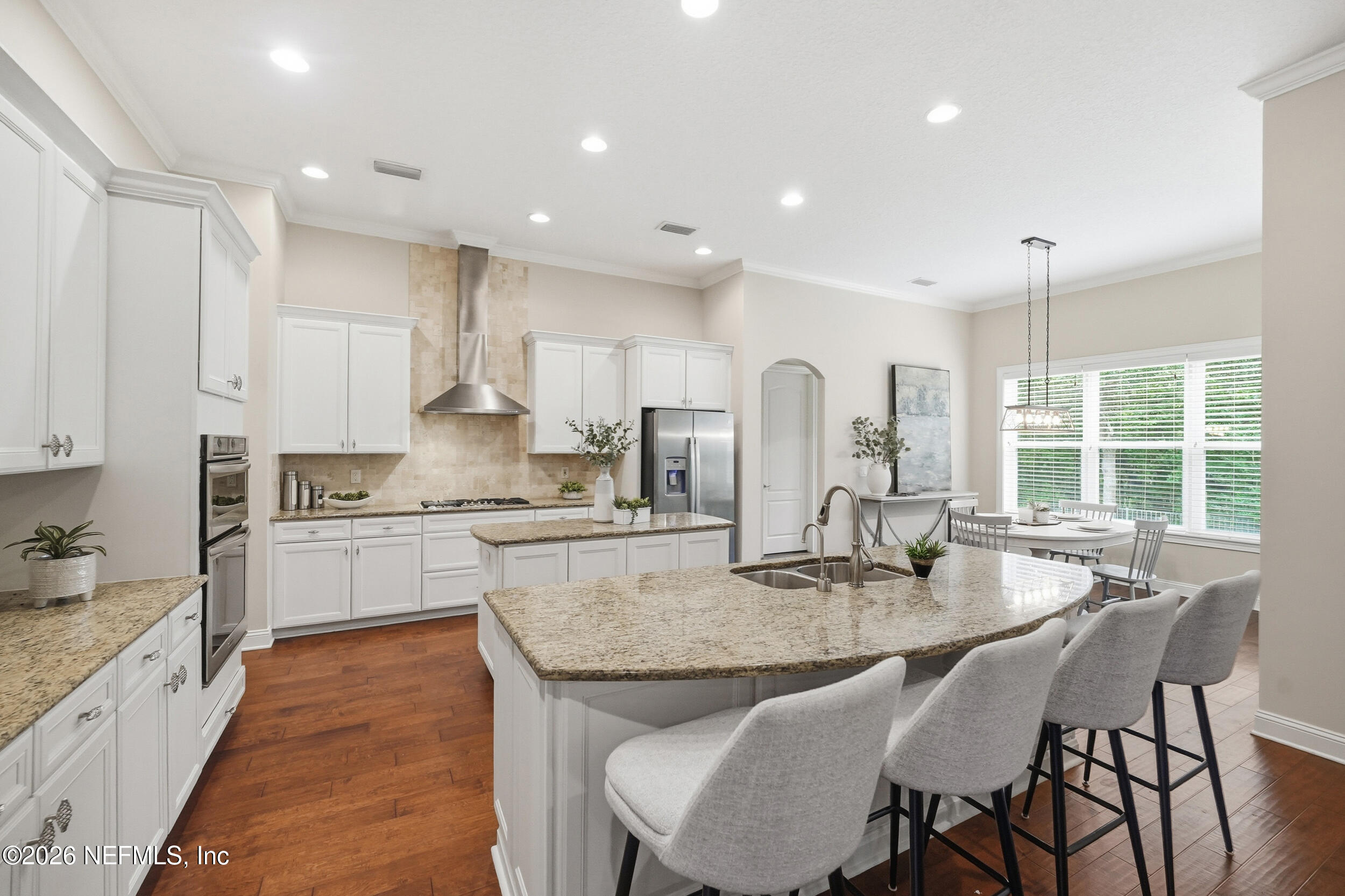 524 SEBASTIAN Square