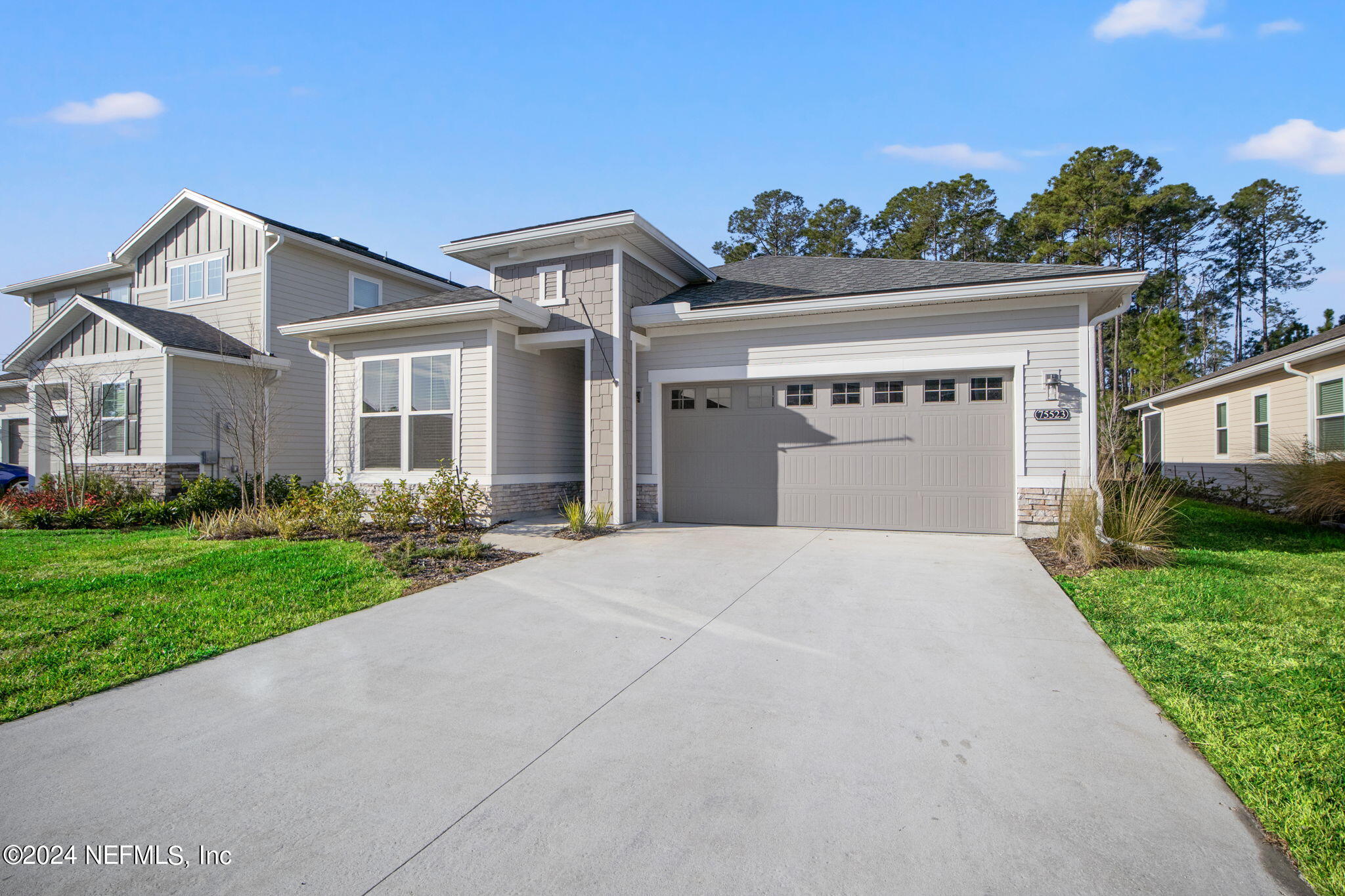 Yulee, FL home for sale located at 75523 Cloverwood Court, Yulee, FL 32097
