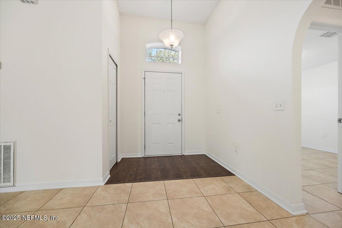 2201 PIERCE ARROW Drive