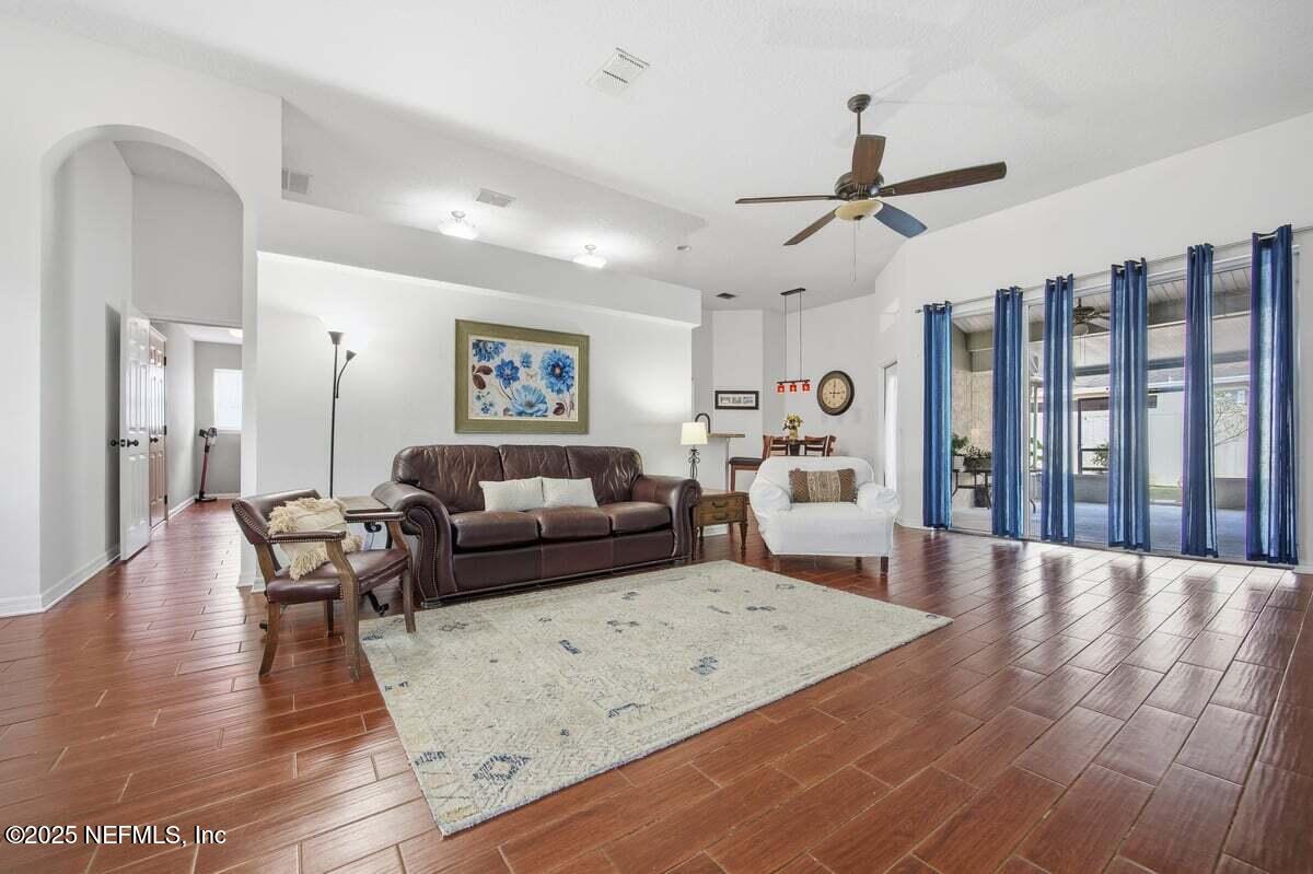 13001 HARBORTON Drive