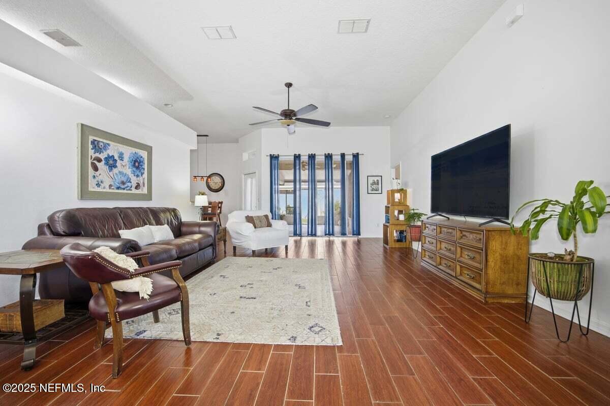 13001 HARBORTON Drive