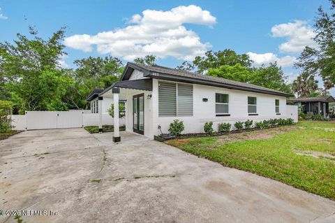 Photo of 536 SAPELO Road, Jacksonville, FL 32216 (MLS # 2144499)