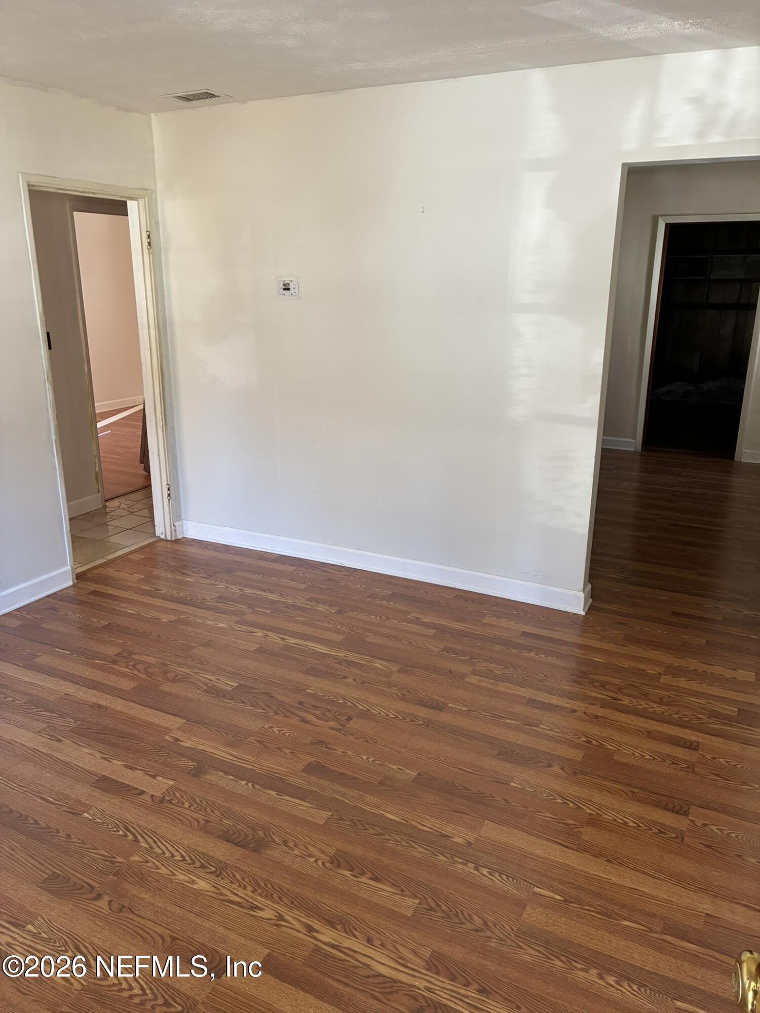 809 N CYPRESS Avenue