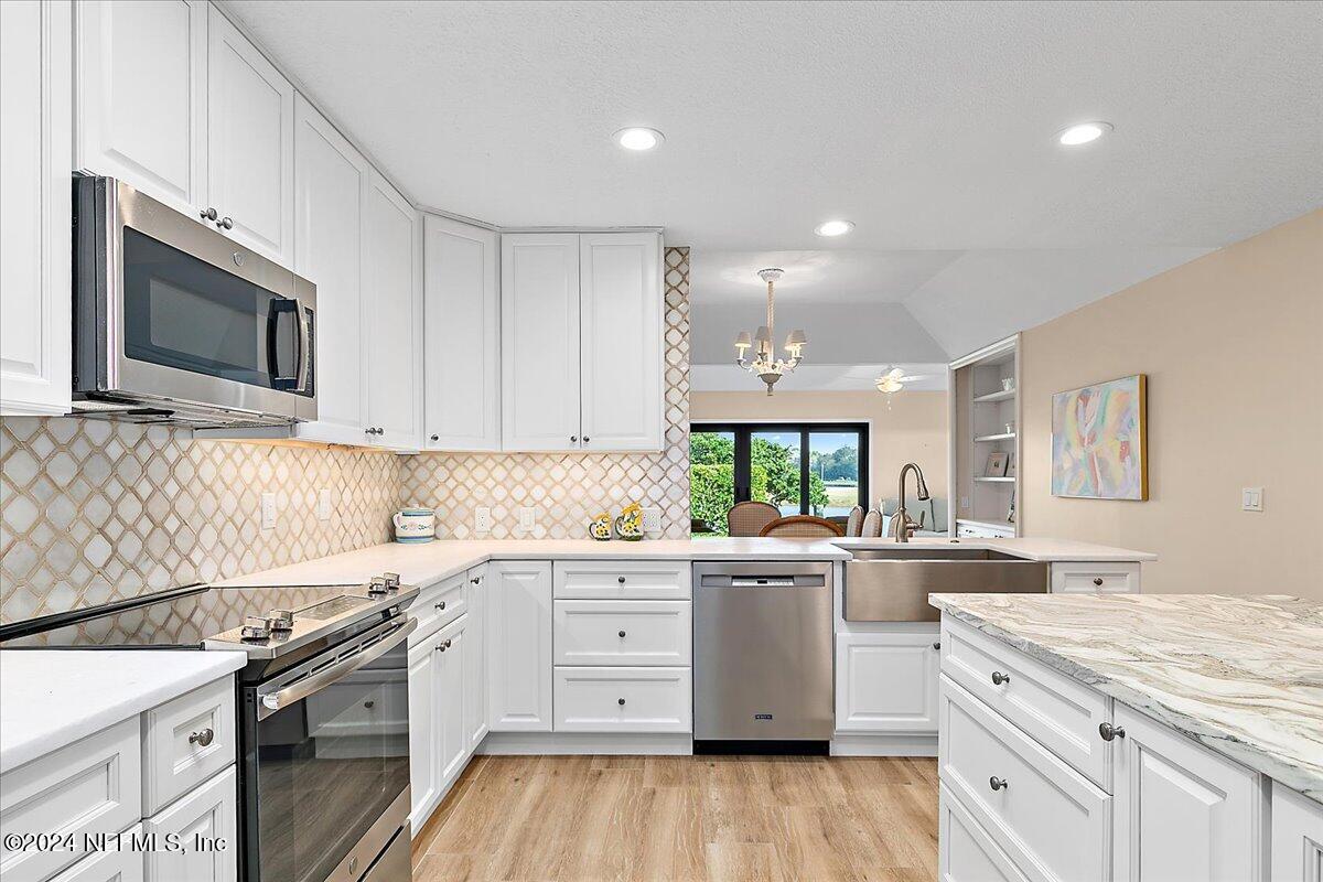 Ponte Vedra Beach, Florida 32082, United States, 3 Bedrooms Bedrooms, ,4 BathroomsBathrooms,Residential,Pending,22140