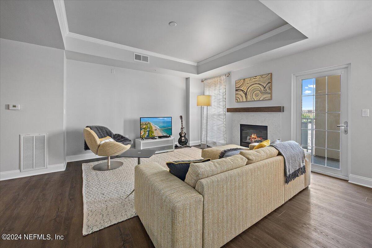 400 E BAY Street 405
