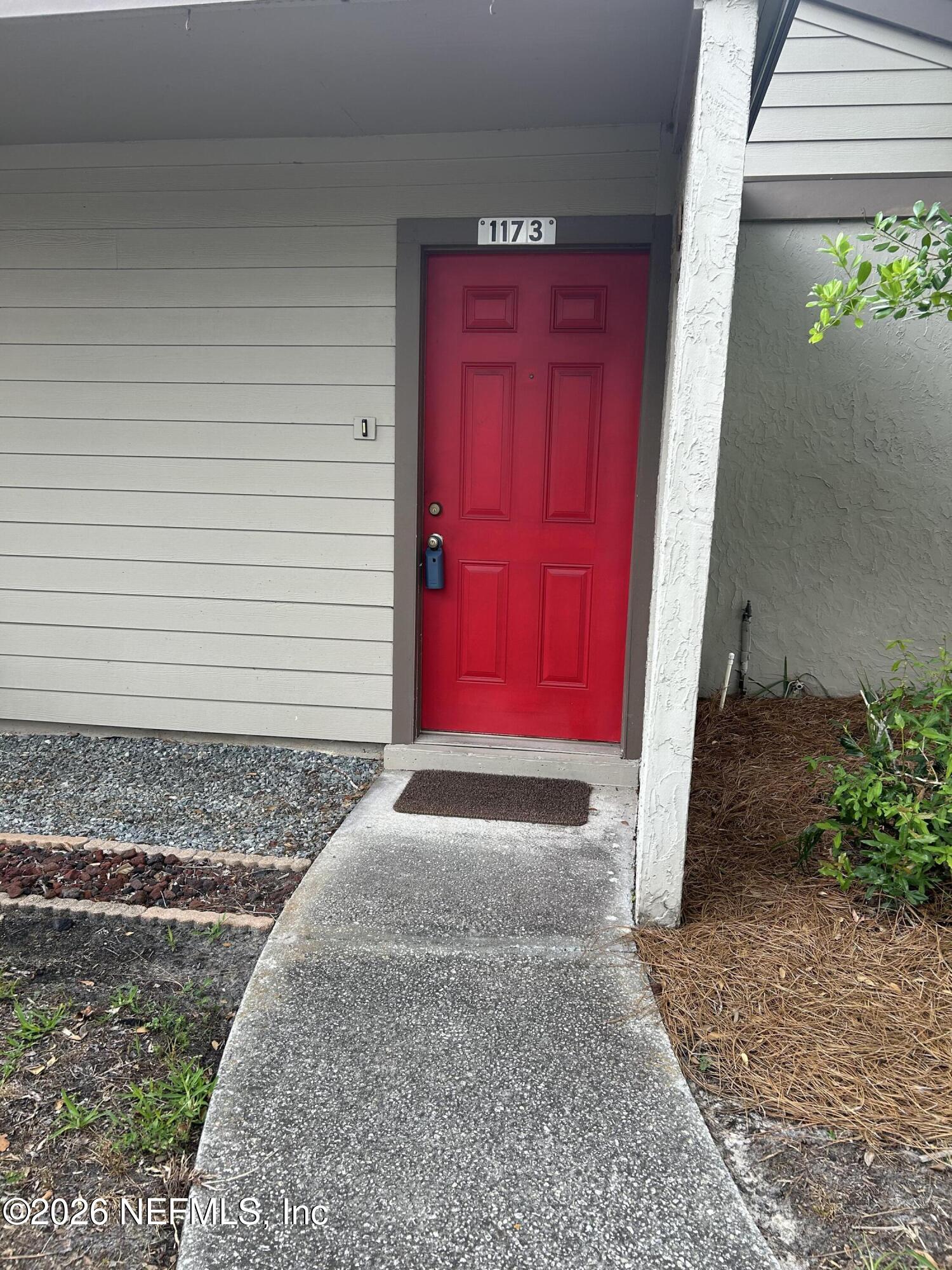 8300 PLAZA GATE Lane S 1173