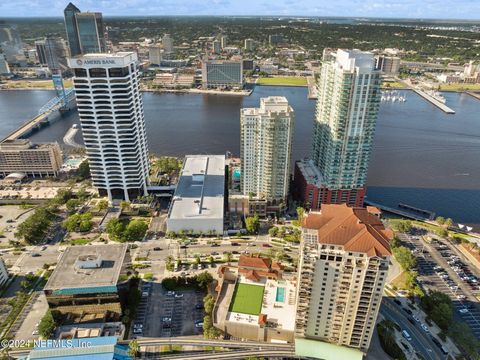 Condominium in Jacksonville FL 1478 RIVERPLACE Boulevard.jpg