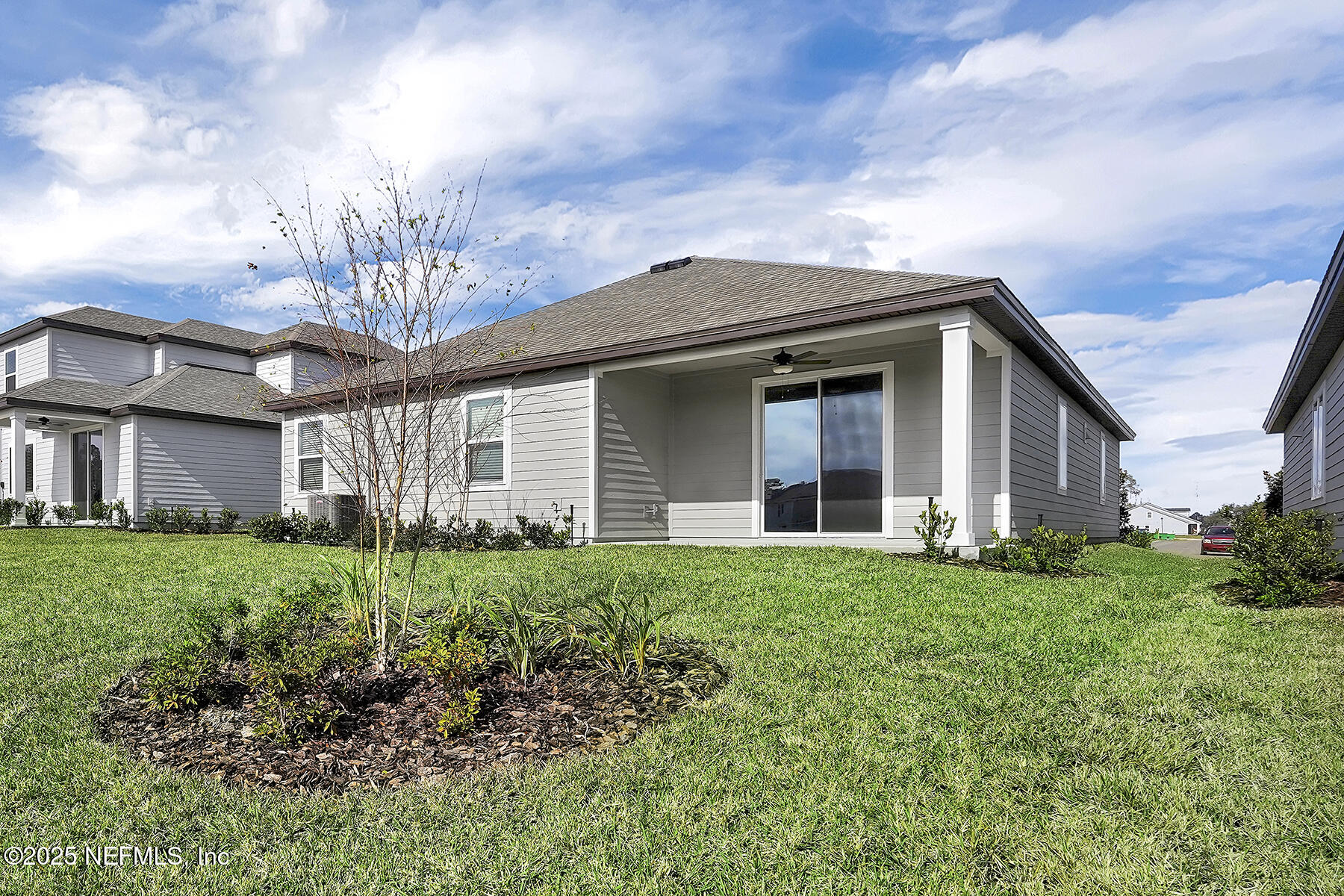 3983 GAREYS FERRY Way
