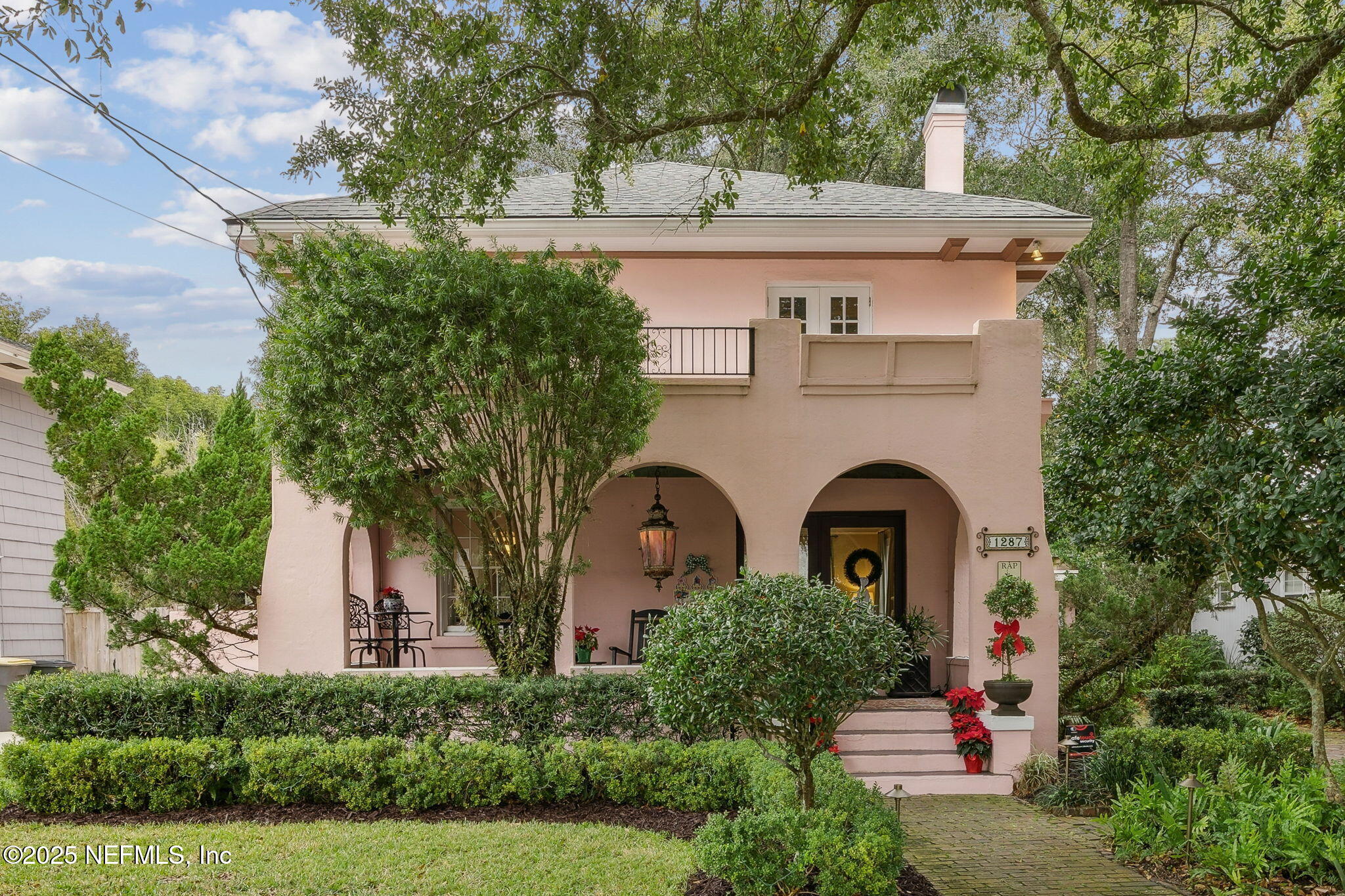 1287 AVONDALE Avenue