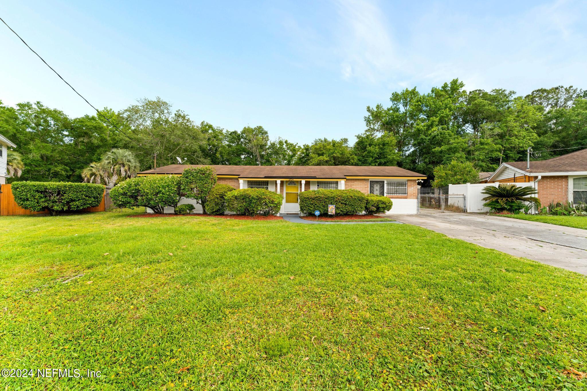 Jacksonville, FL home for sale located at 2104 Barry Drive S, Jacksonville, FL 32208